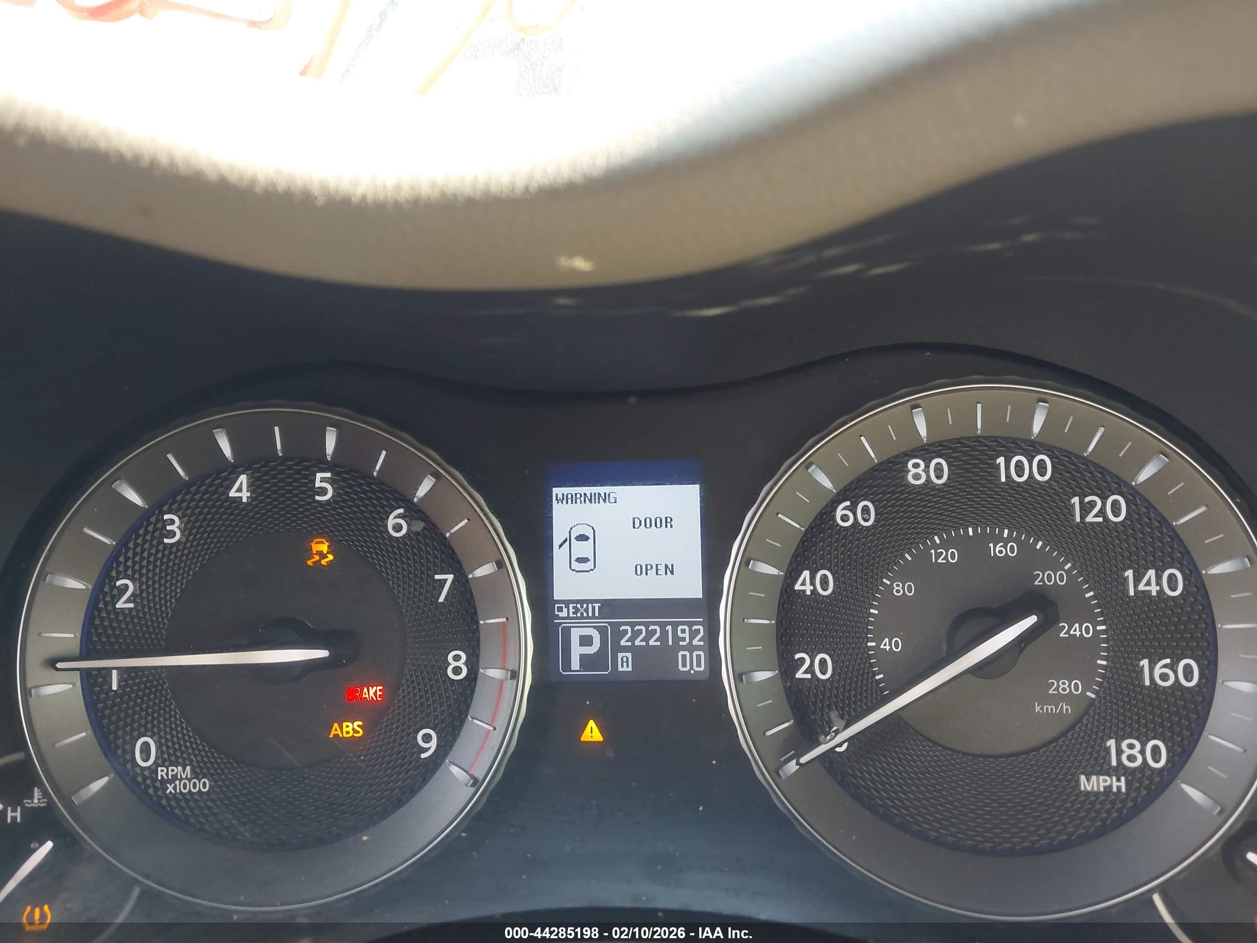 INFINITI M37 image 7