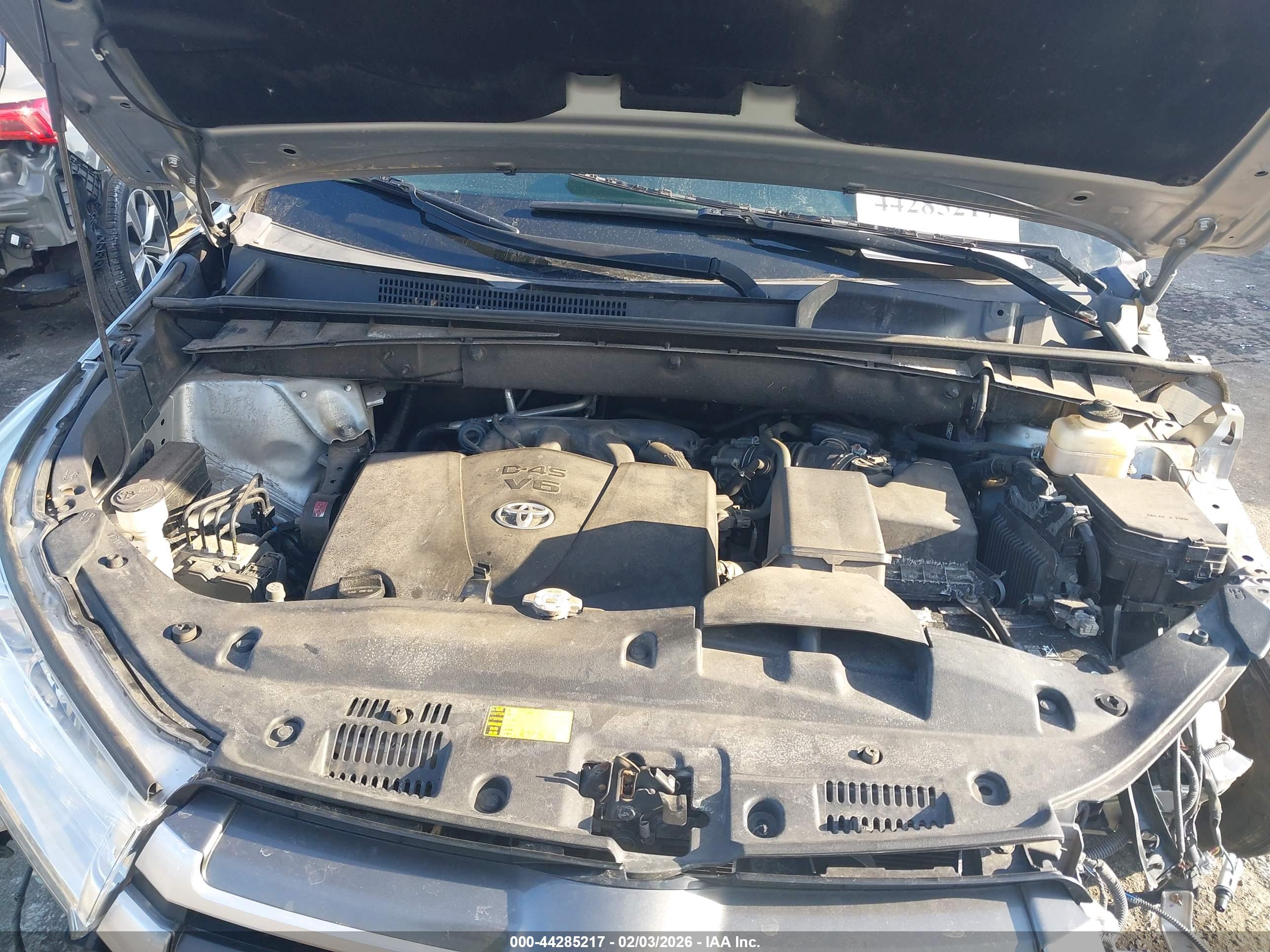 TOYOTA HIGHLANDER image 10