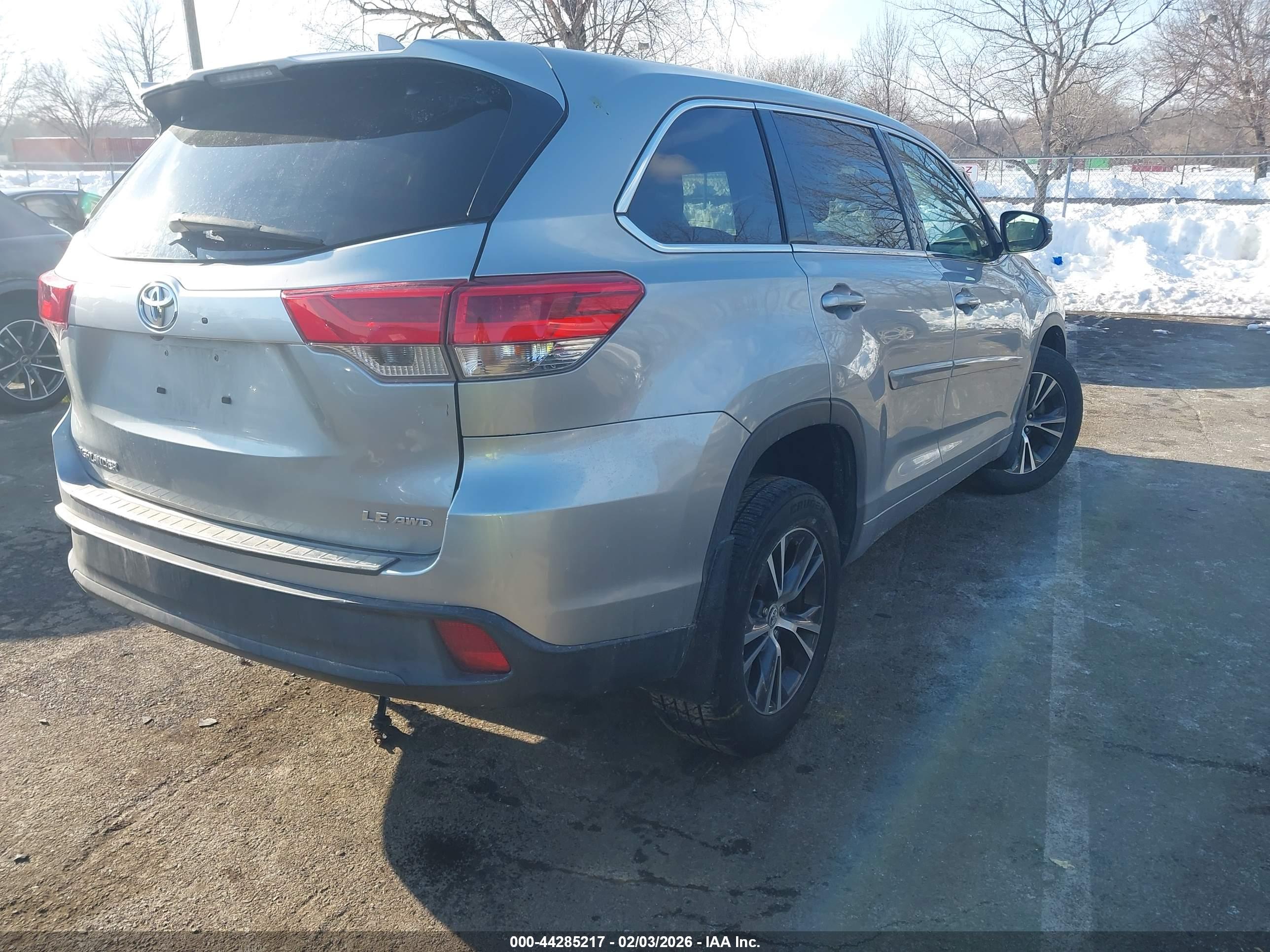 TOYOTA HIGHLANDER image 4