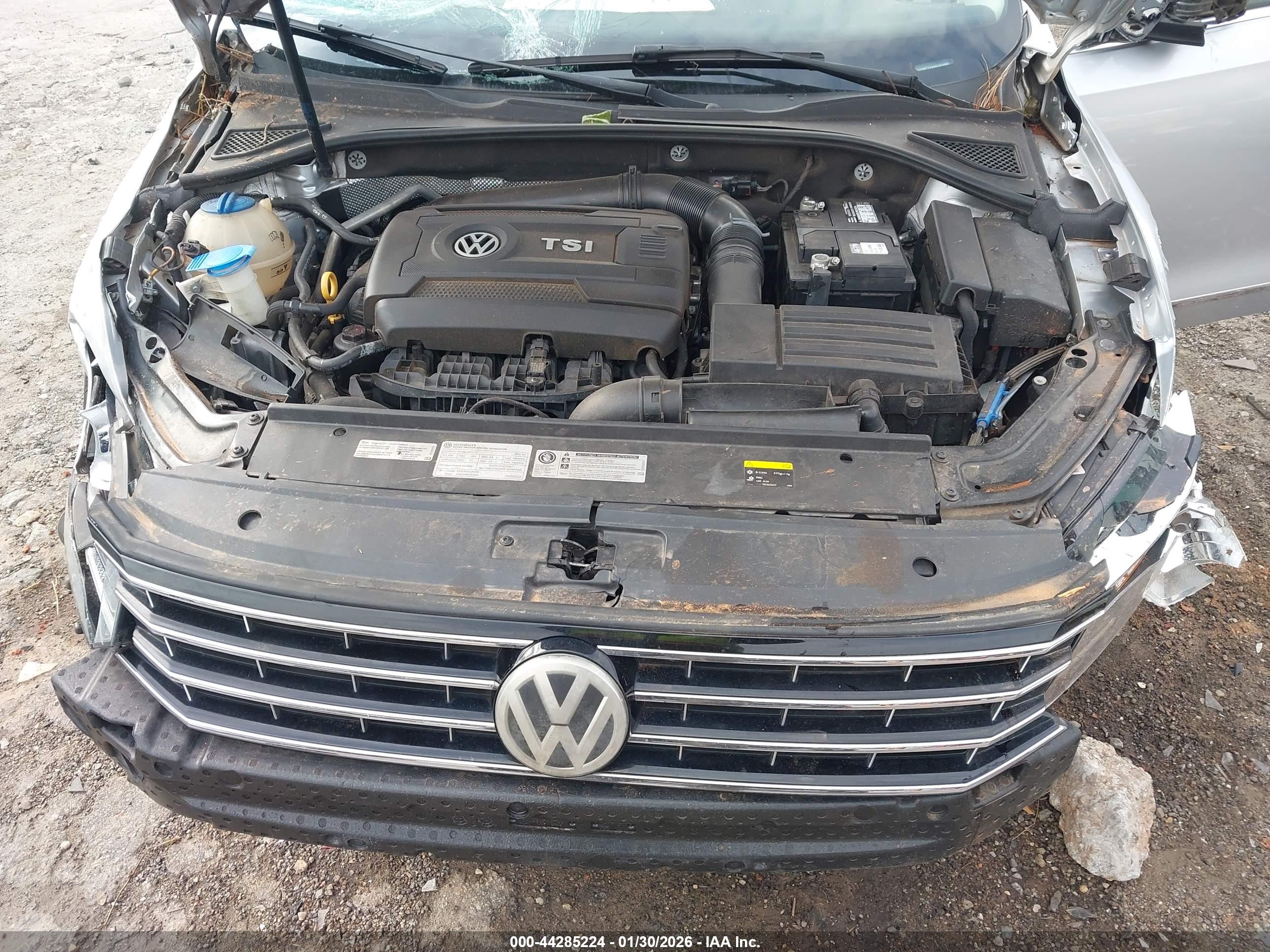 VOLKSWAGEN PASSAT image 10