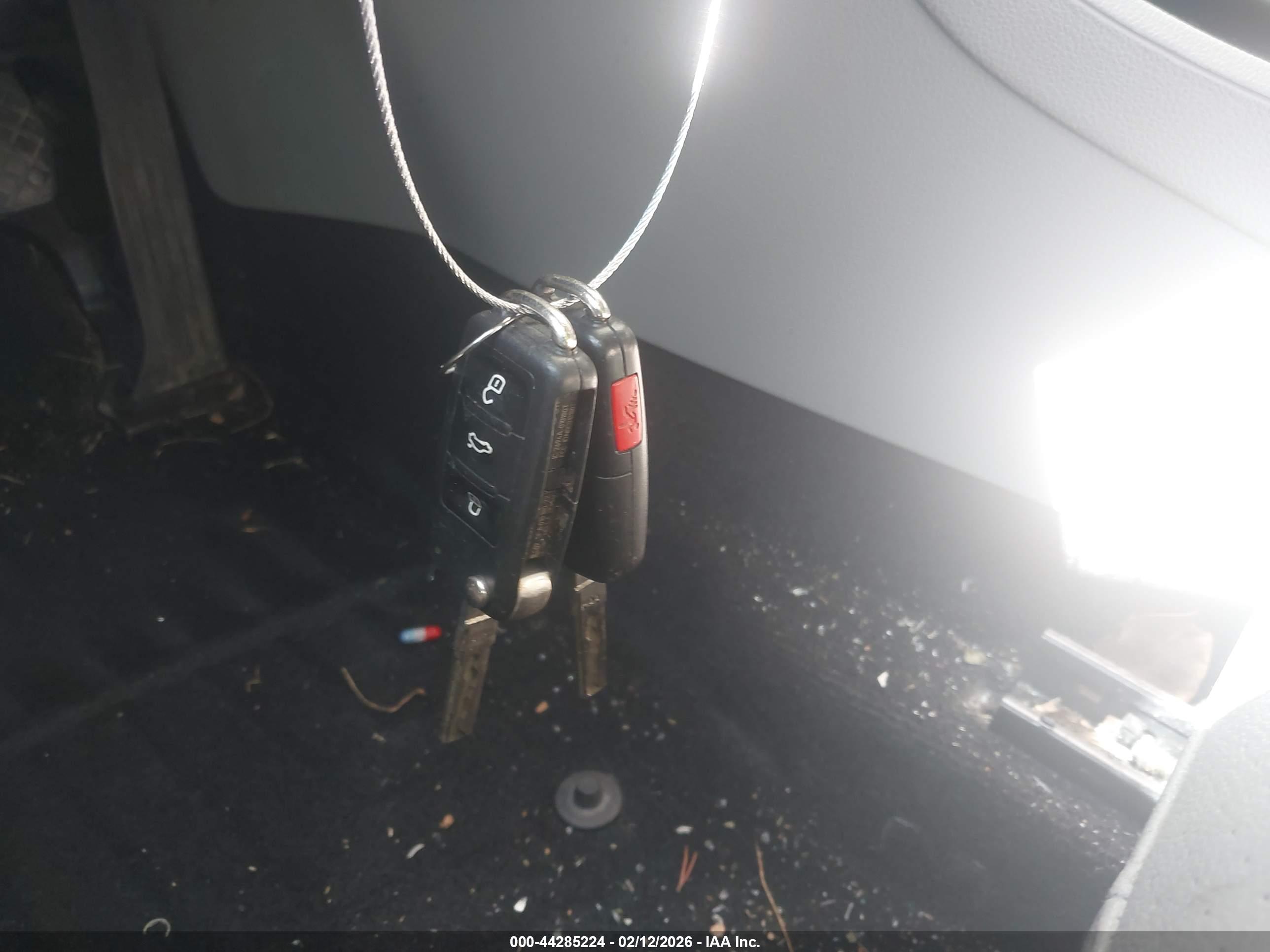 VOLKSWAGEN PASSAT image 11