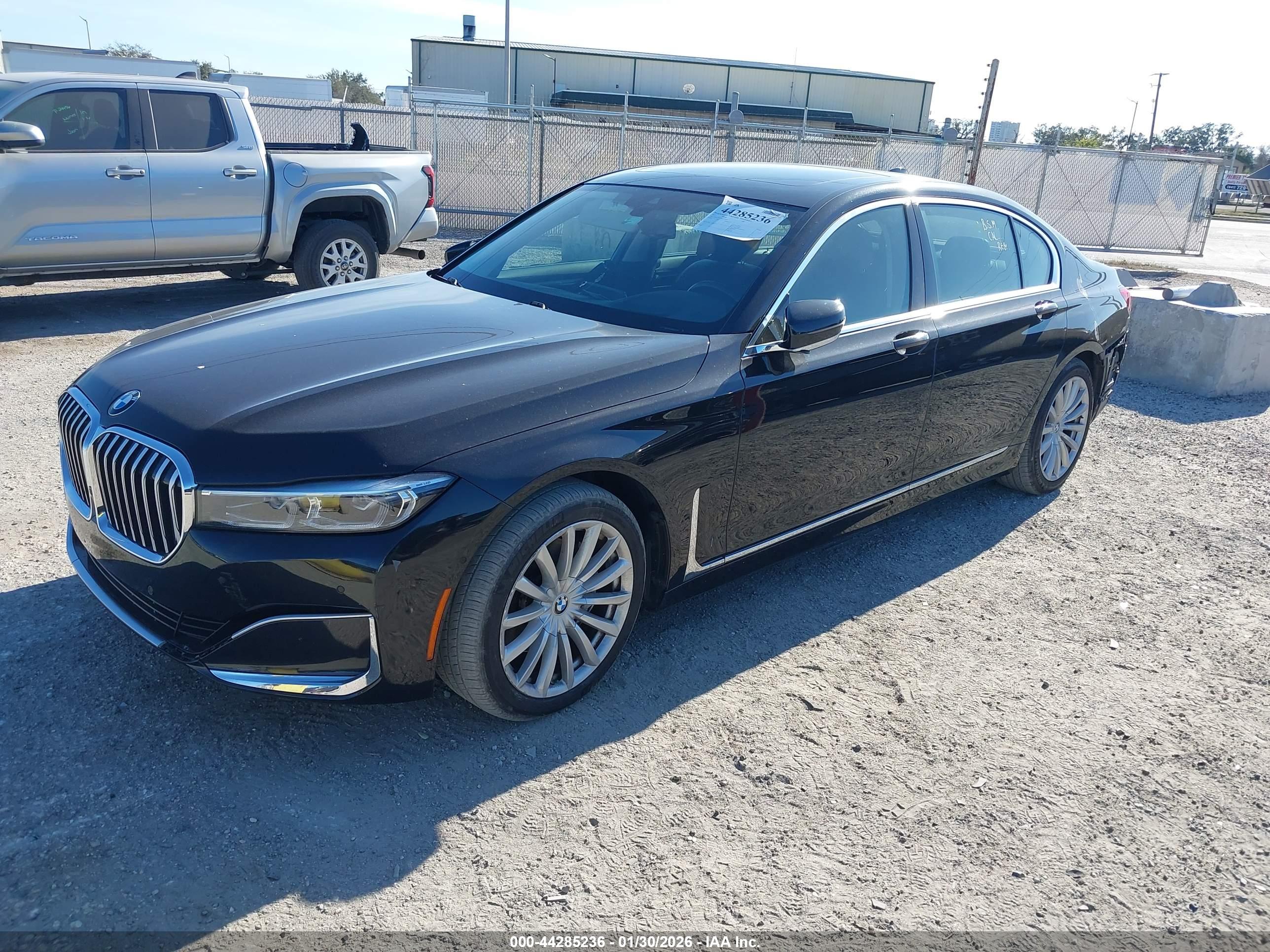BMW 740 image 2