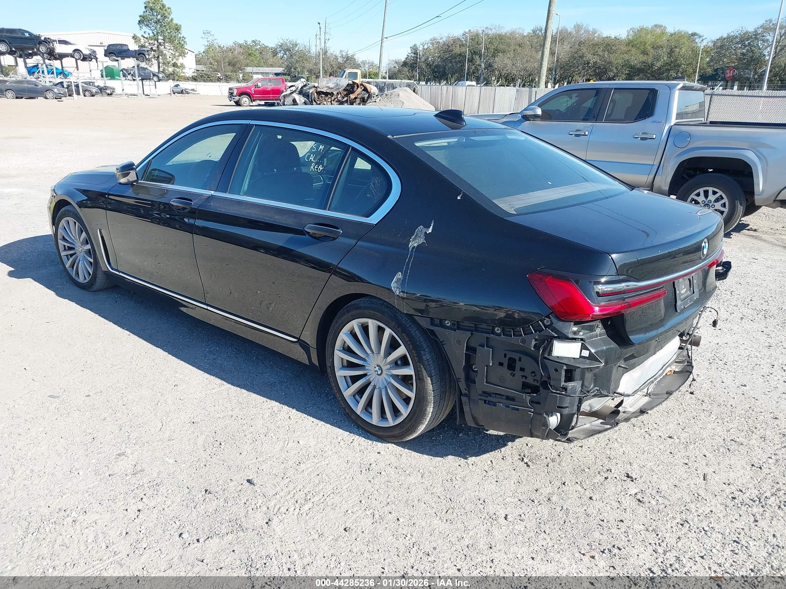 BMW 740 image 3