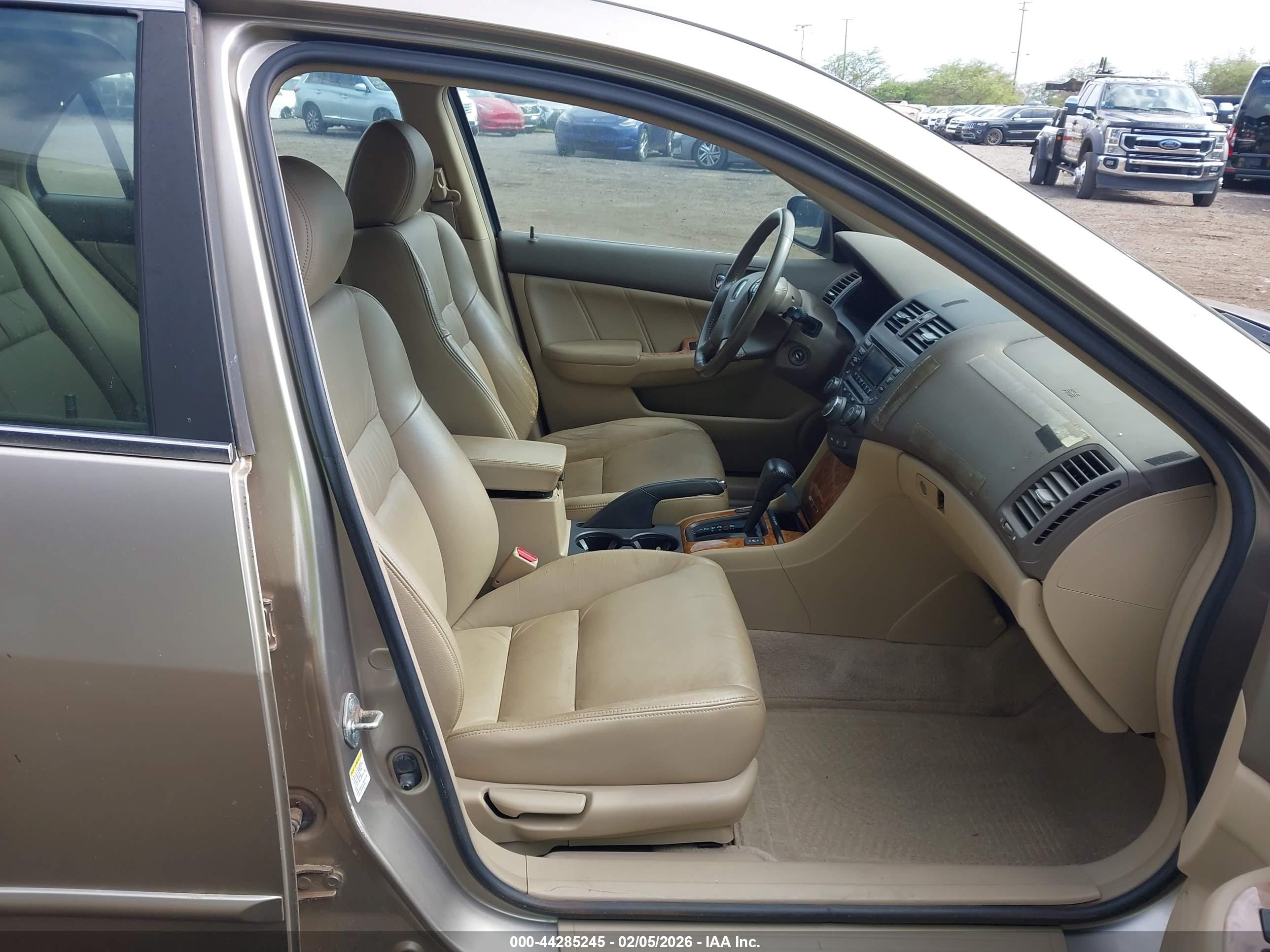 HONDA ACCORD image 5