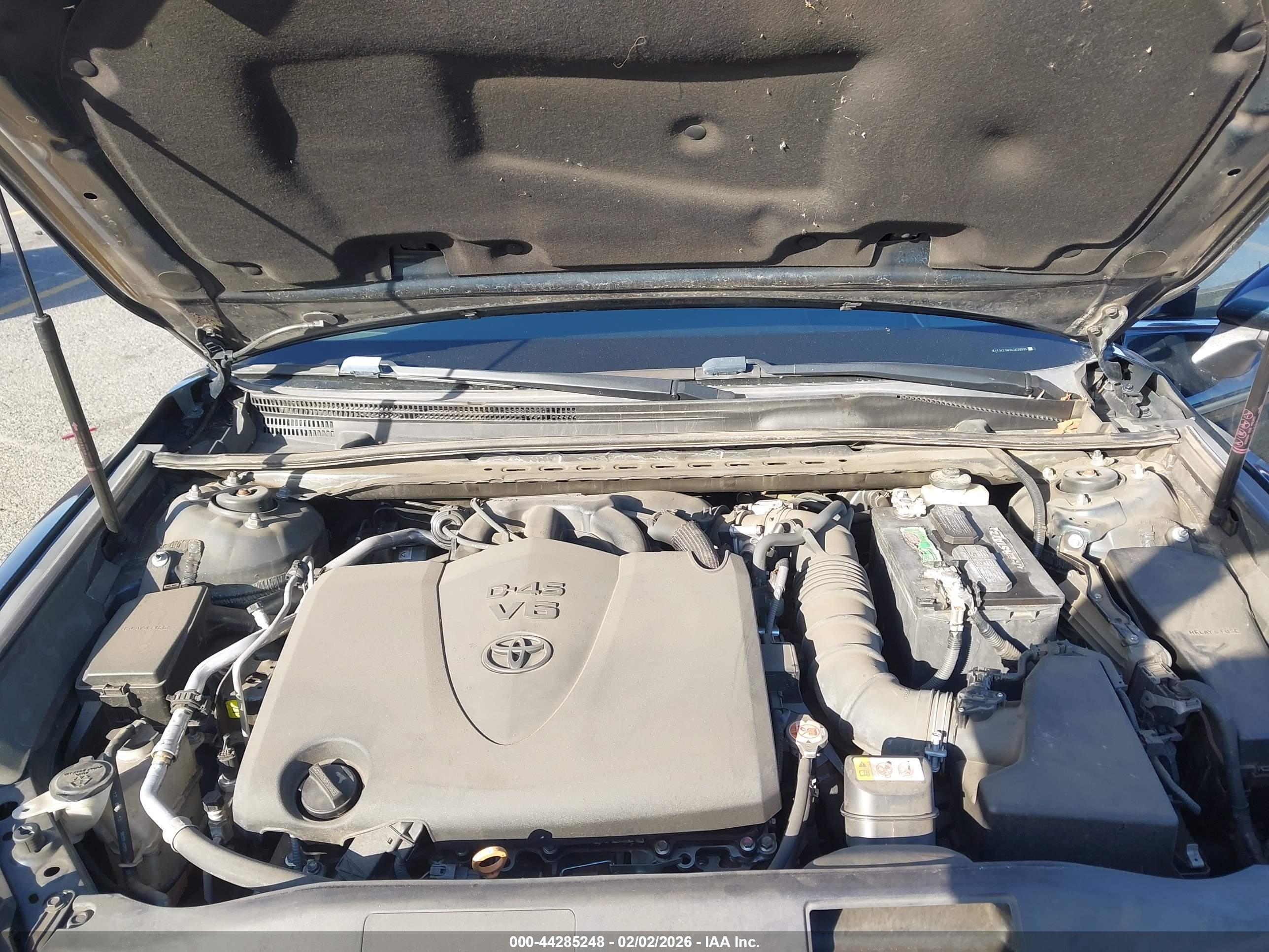 TOYOTA CAMRY image 10