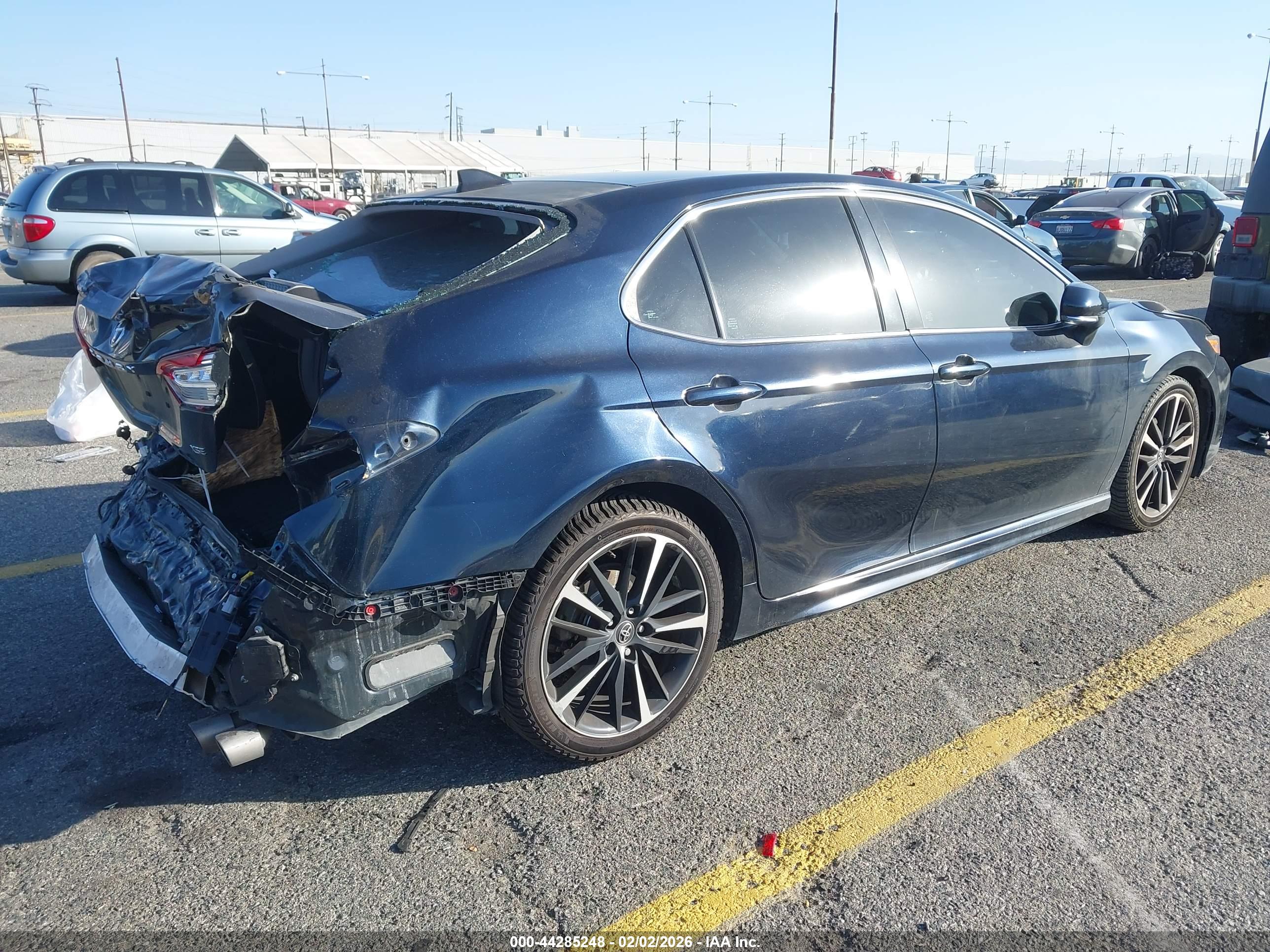 TOYOTA CAMRY image 4