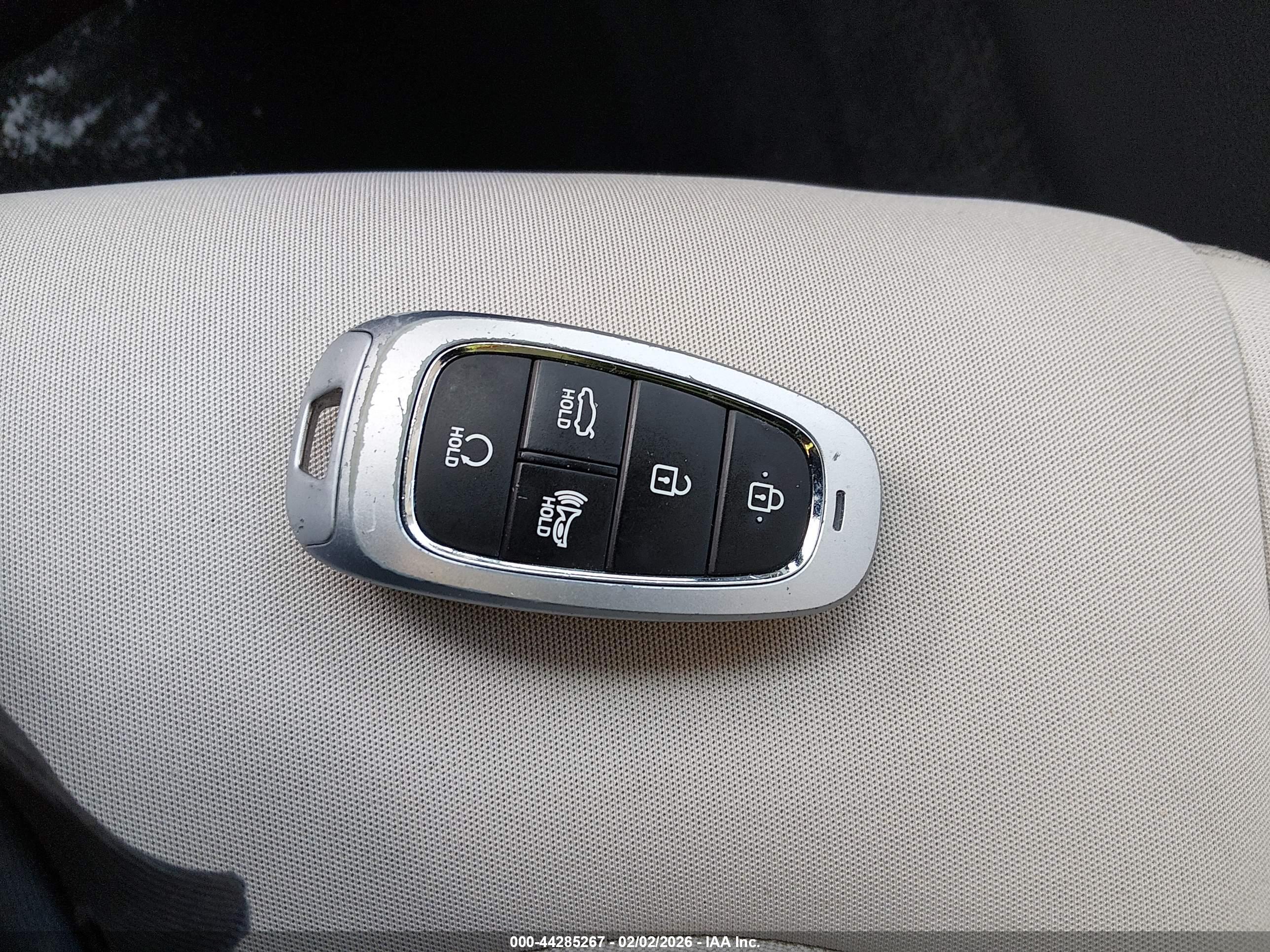 HYUNDAI SONATA image 11