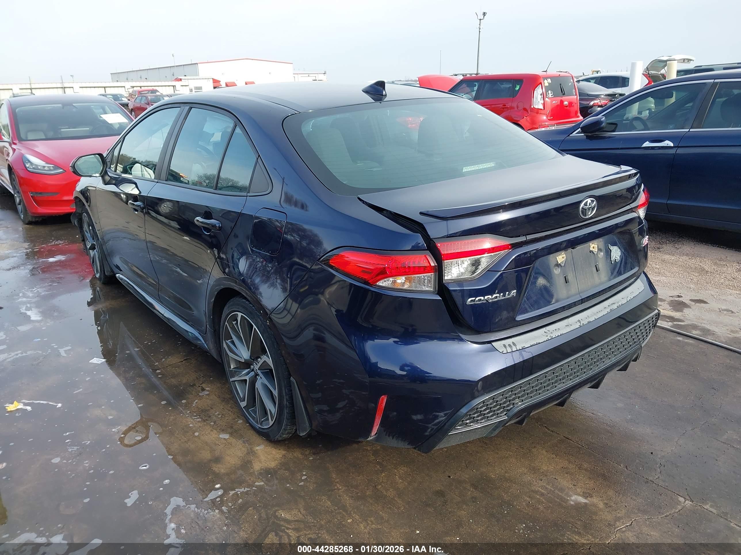 TOYOTA COROLLA image 3