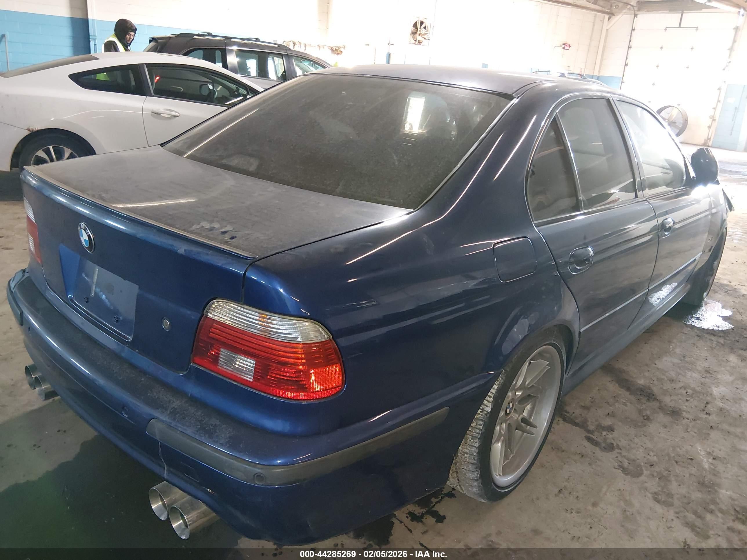 BMW M5 image 4