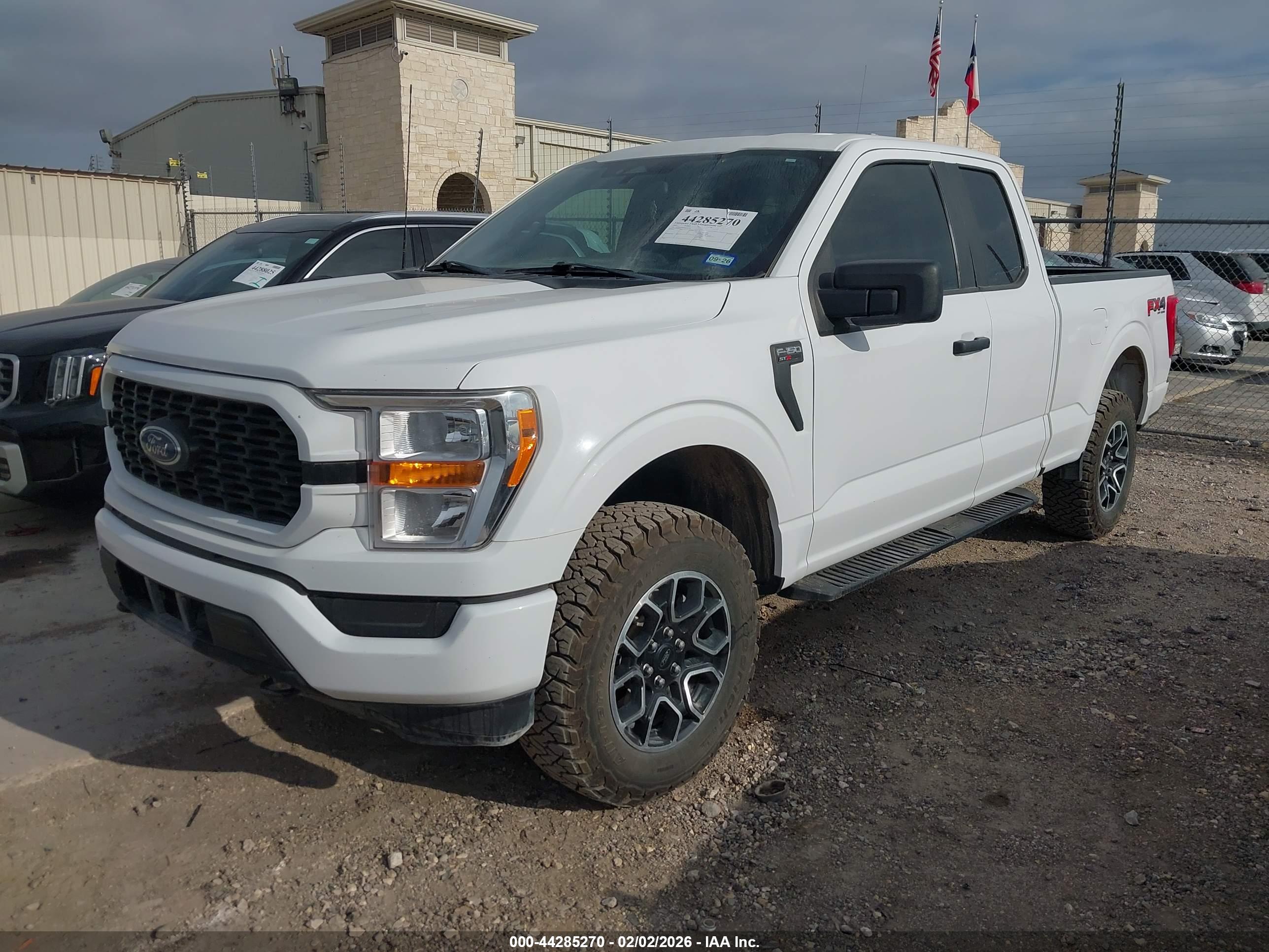 FORD F-150 image 2