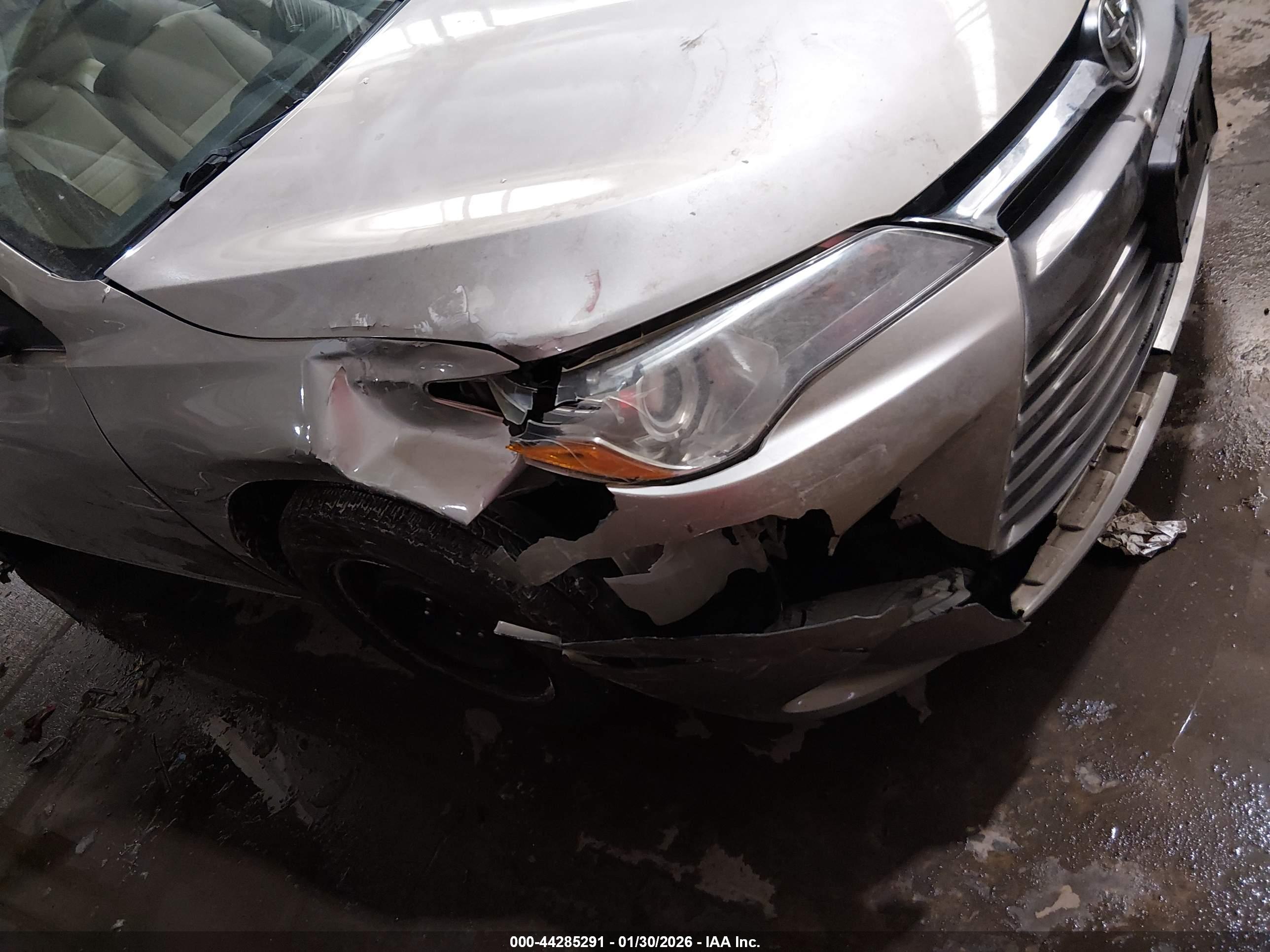 TOYOTA CAMRY image 6