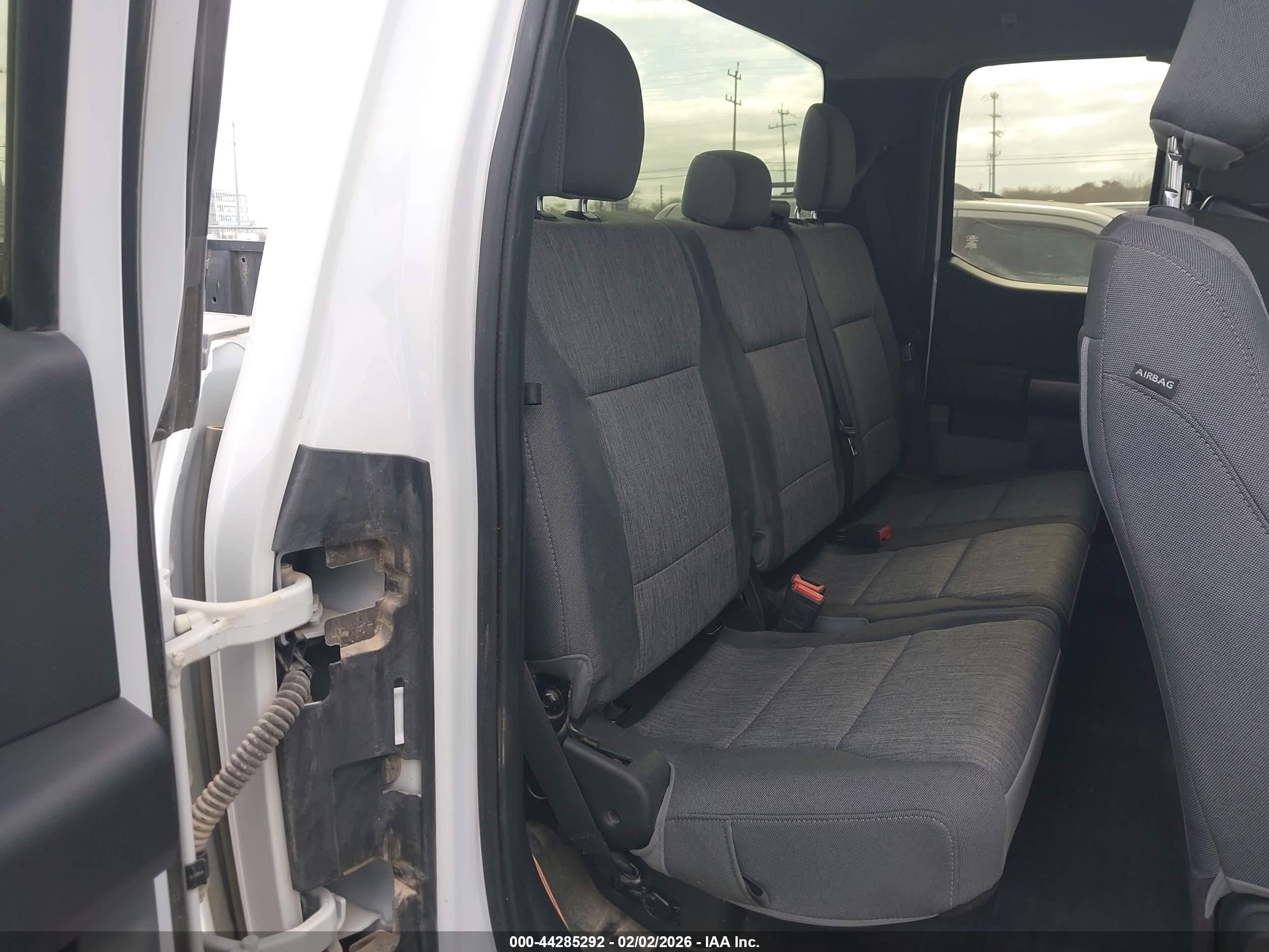 FORD F-150 image 8