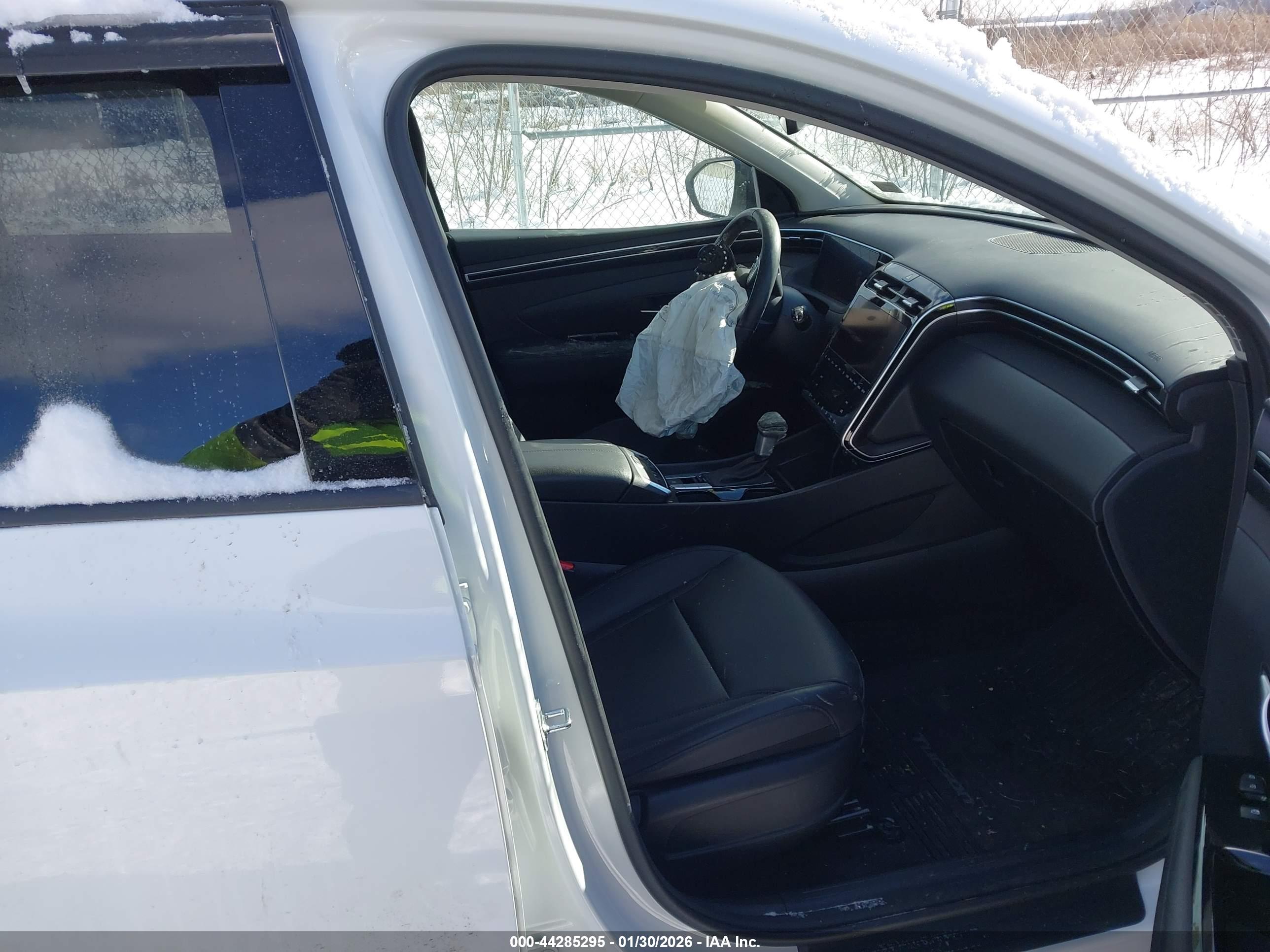 HYUNDAI TUCSON image 5
