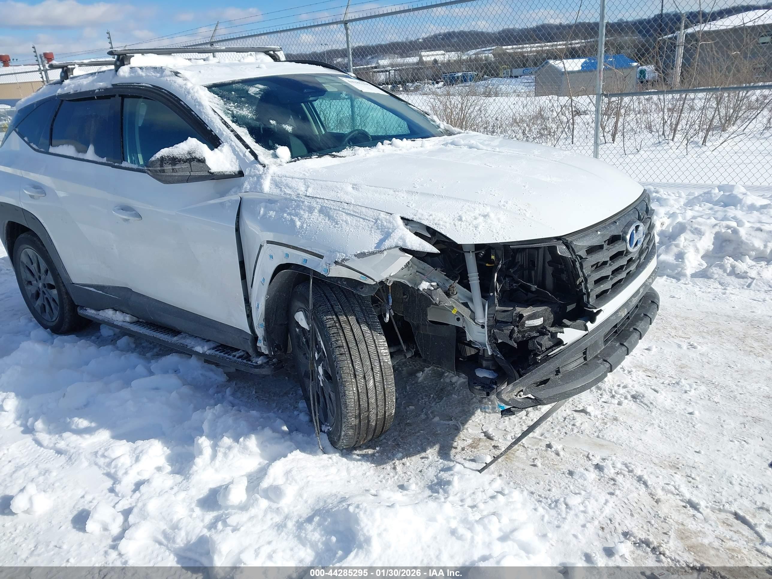 HYUNDAI TUCSON image 6