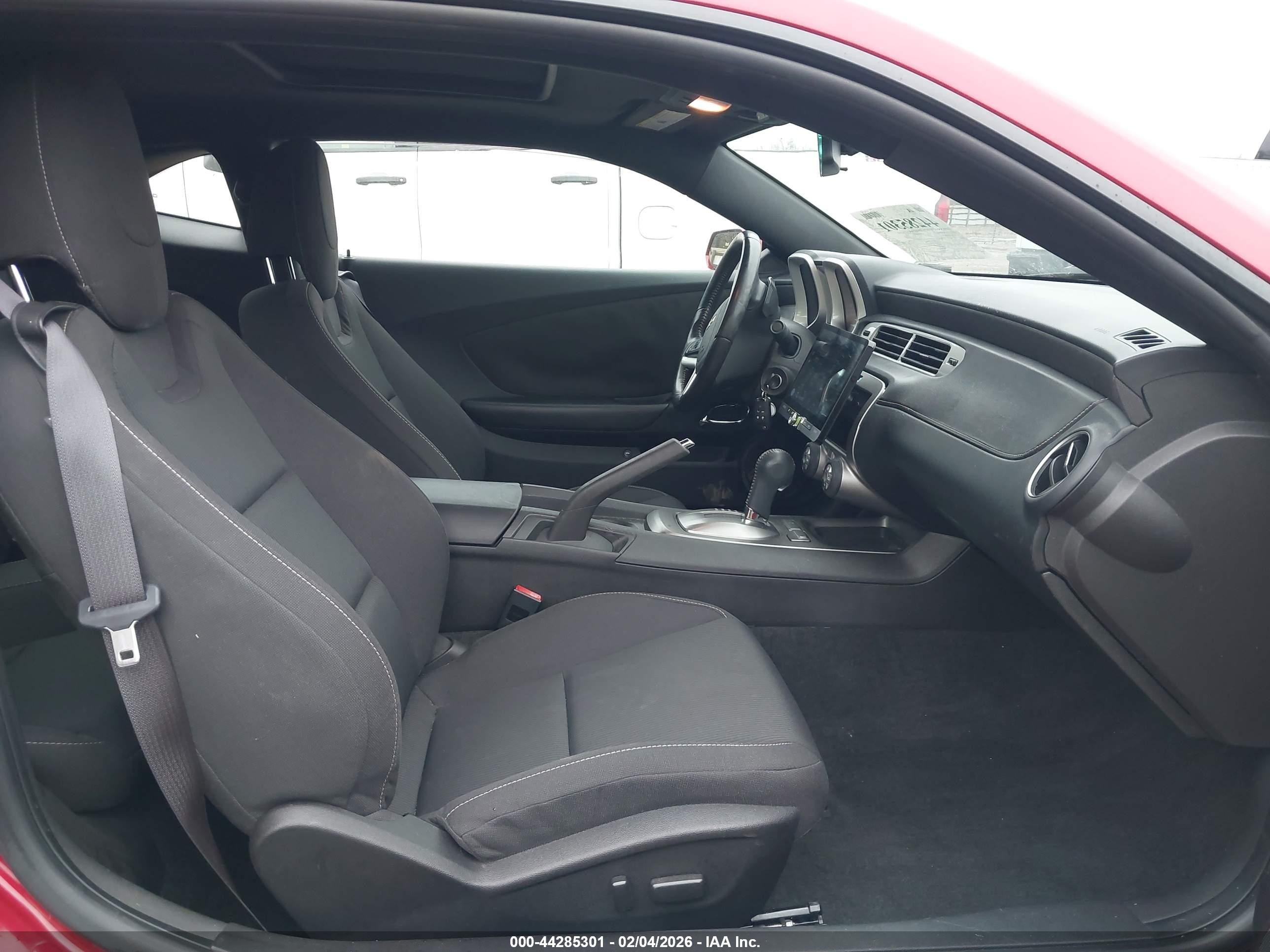 CHEVROLET CAMARO image 5