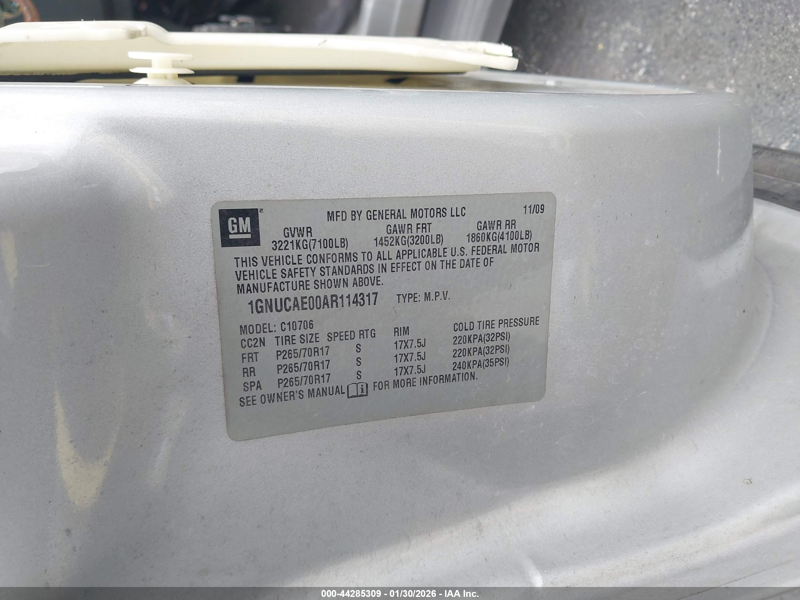 CHEVROLET TAHOE image 9