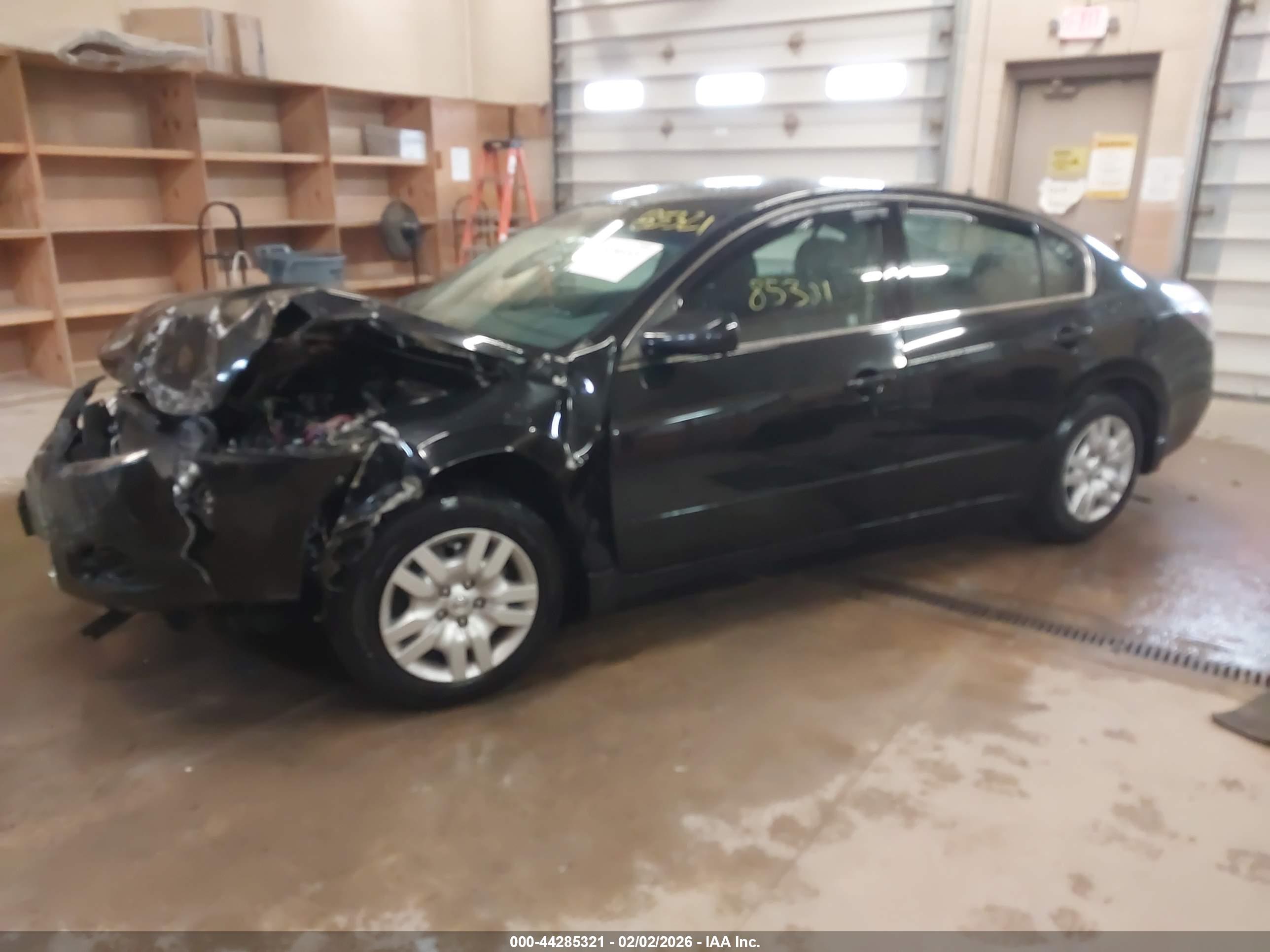 NISSAN ALTIMA image 2