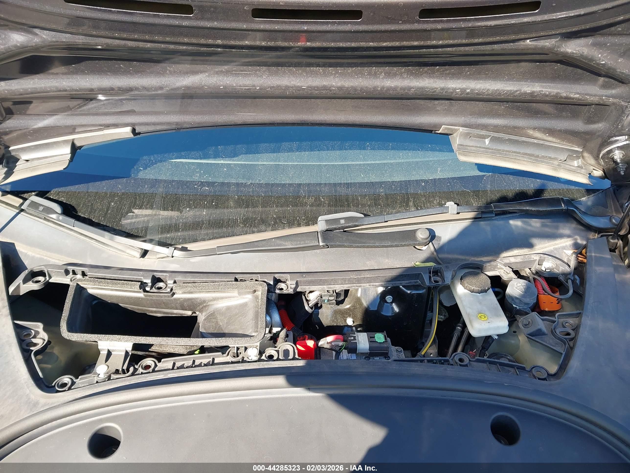 TESLA MODEL image 10