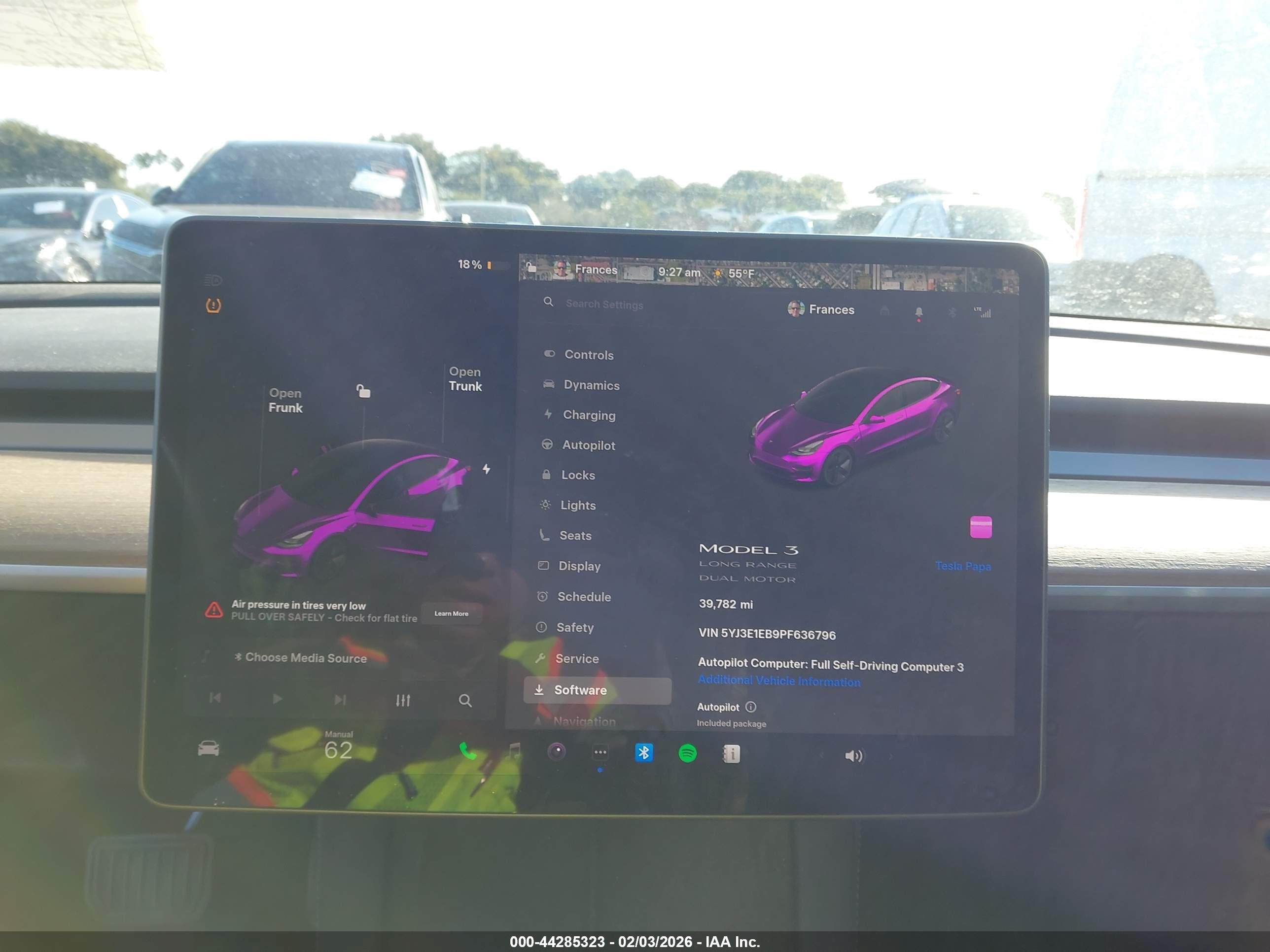 TESLA MODEL image 7