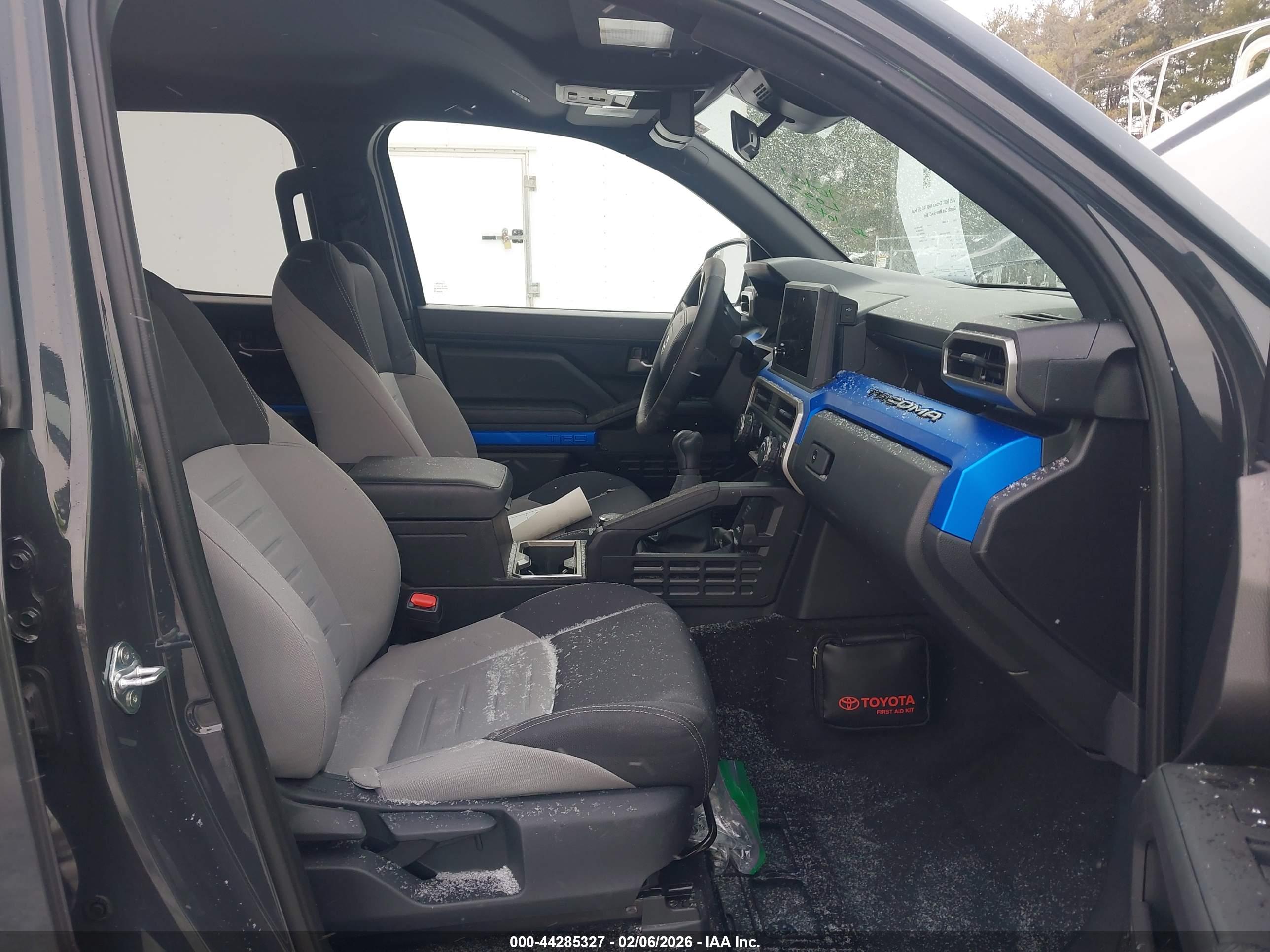 TOYOTA TACOMA image 5