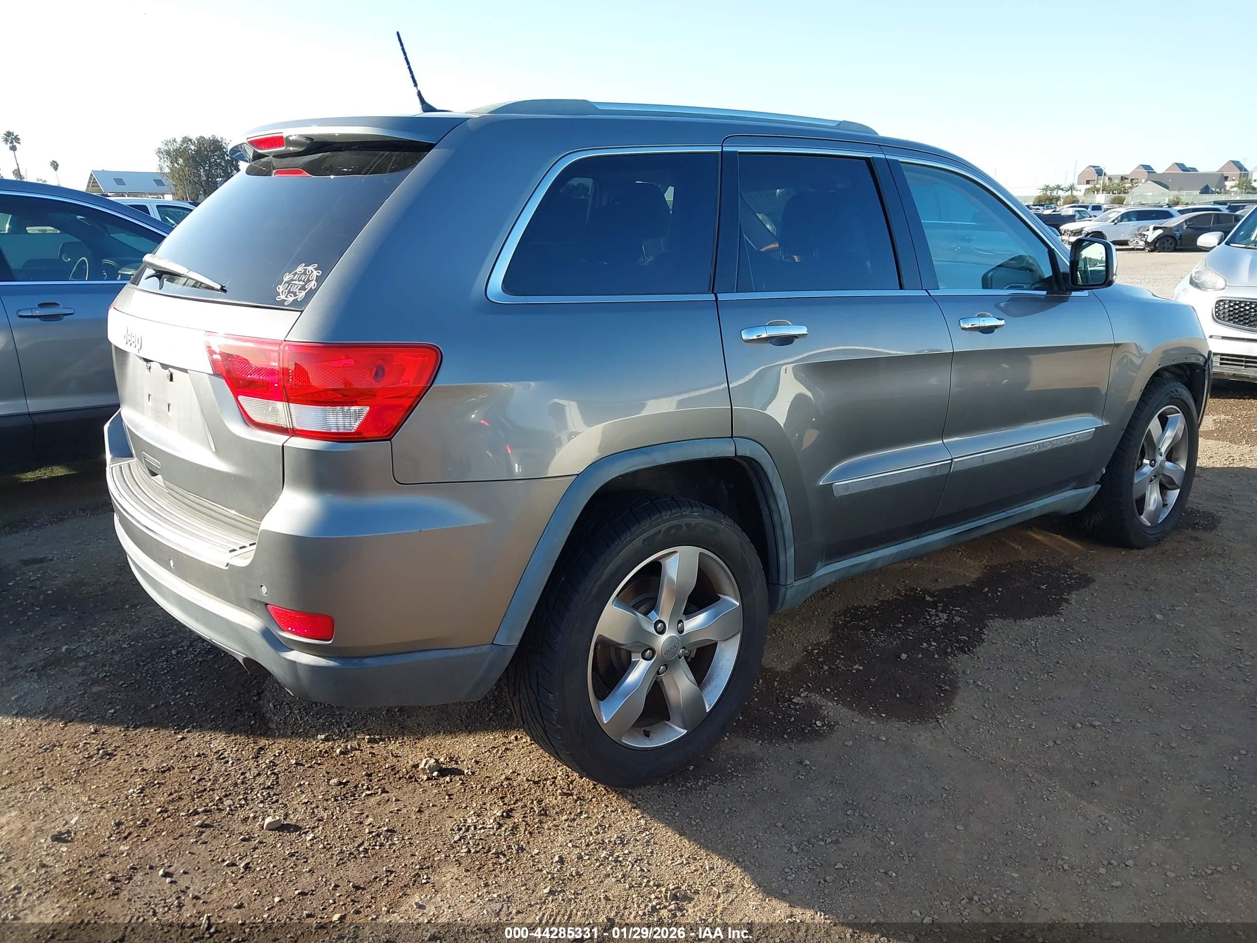 JEEP GRAND image 4
