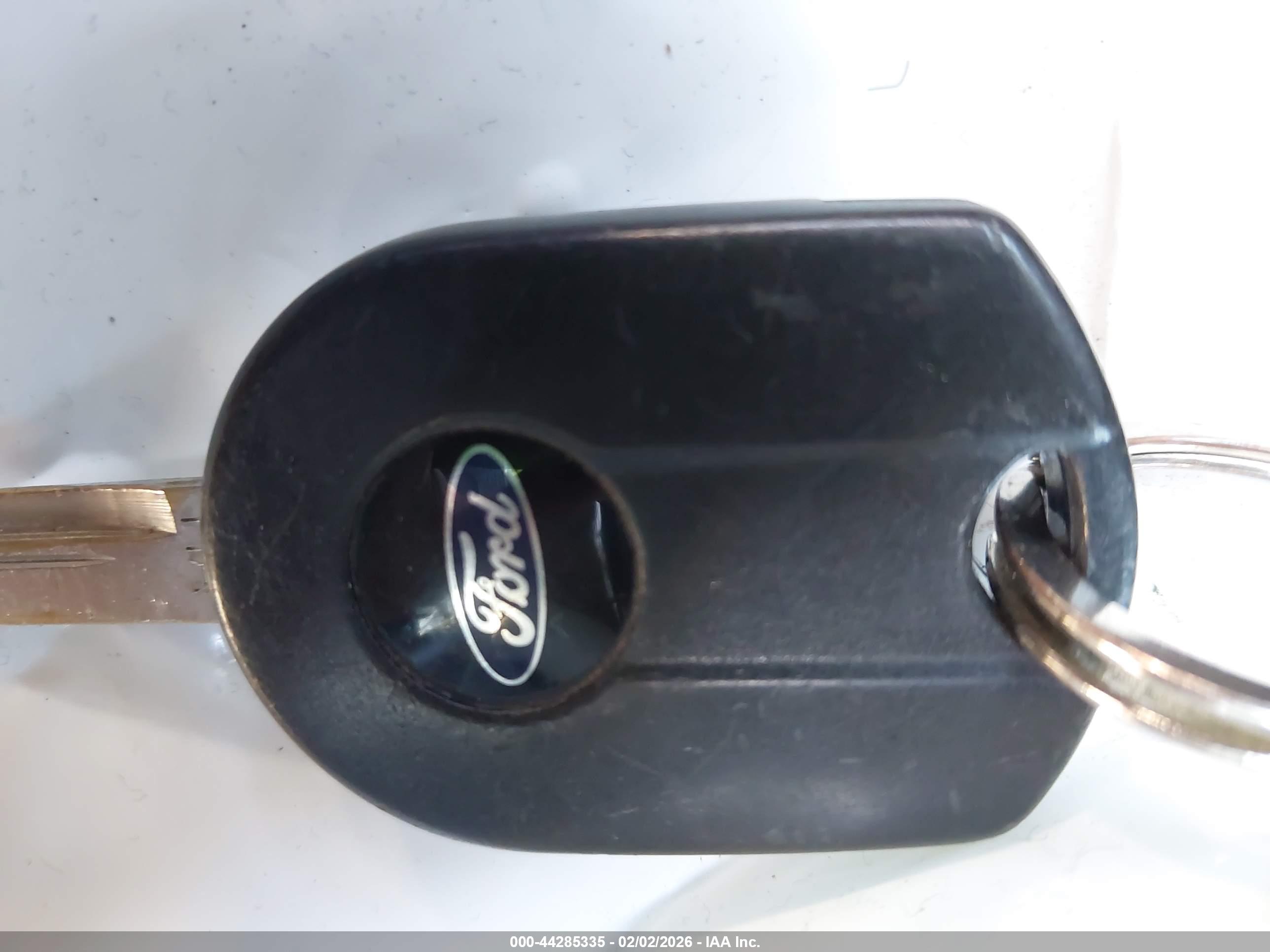 FORD ESCAPE image 11