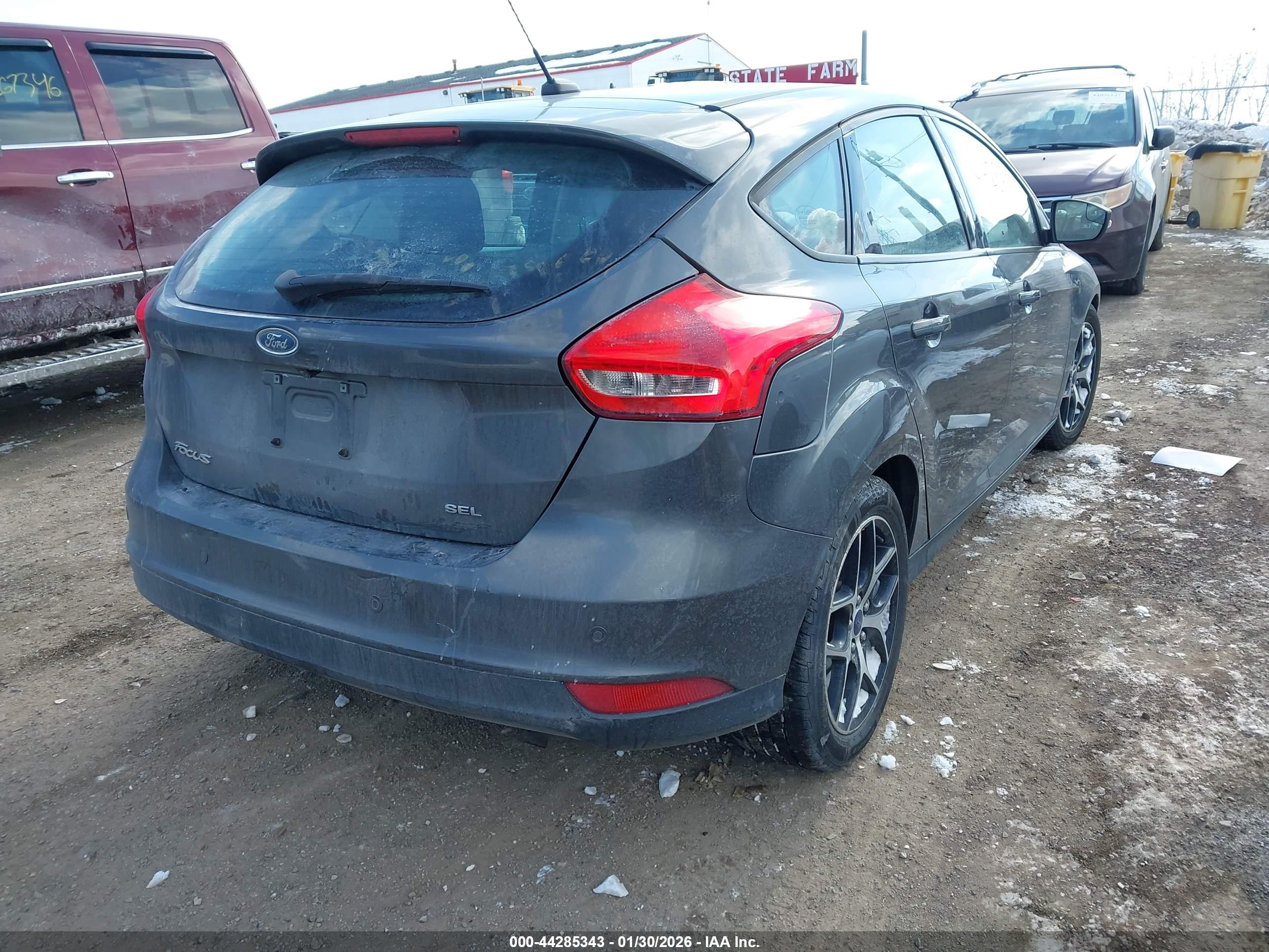 FORD FOCUS image 4