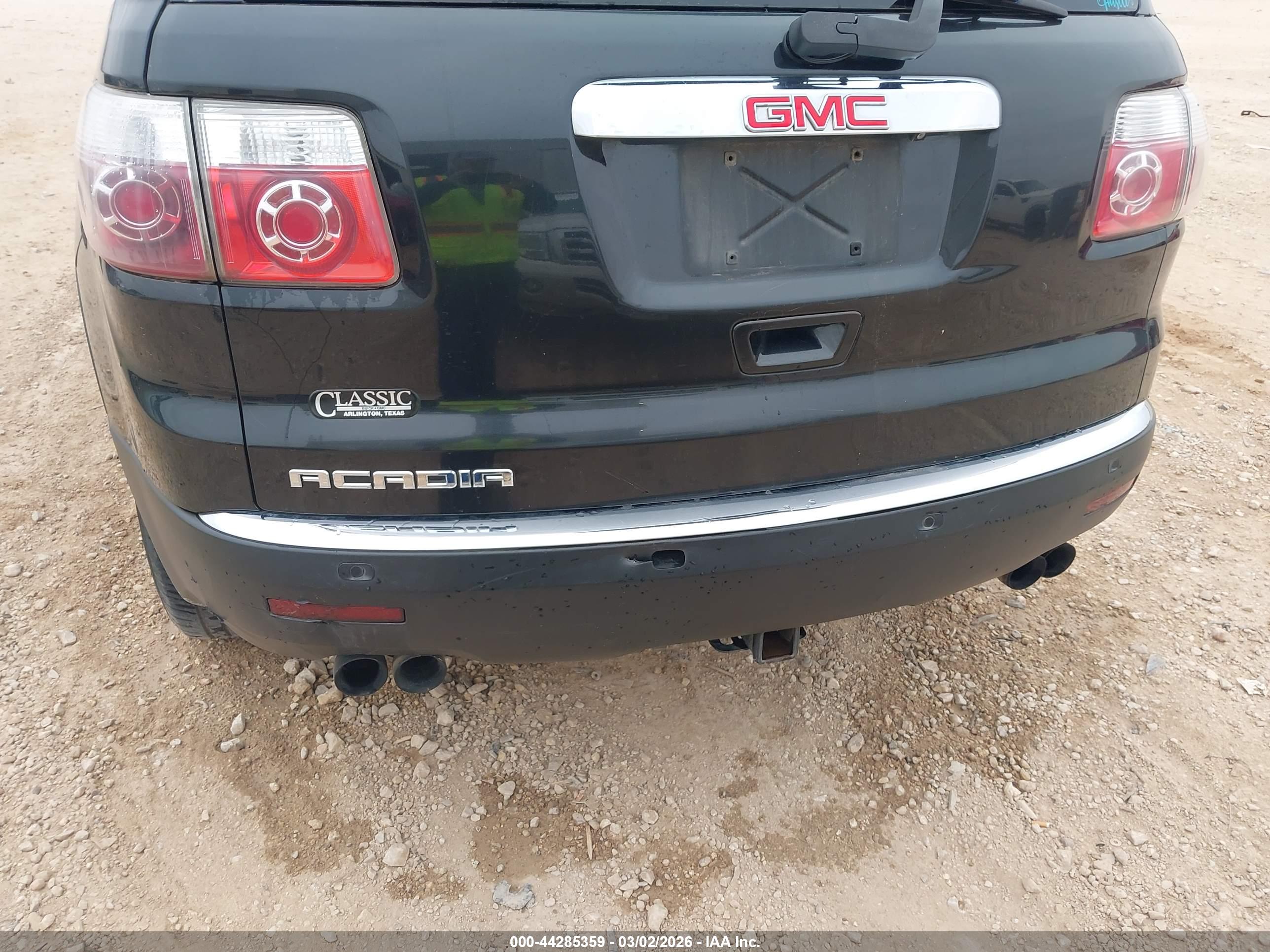 GMC ACADIA image 6