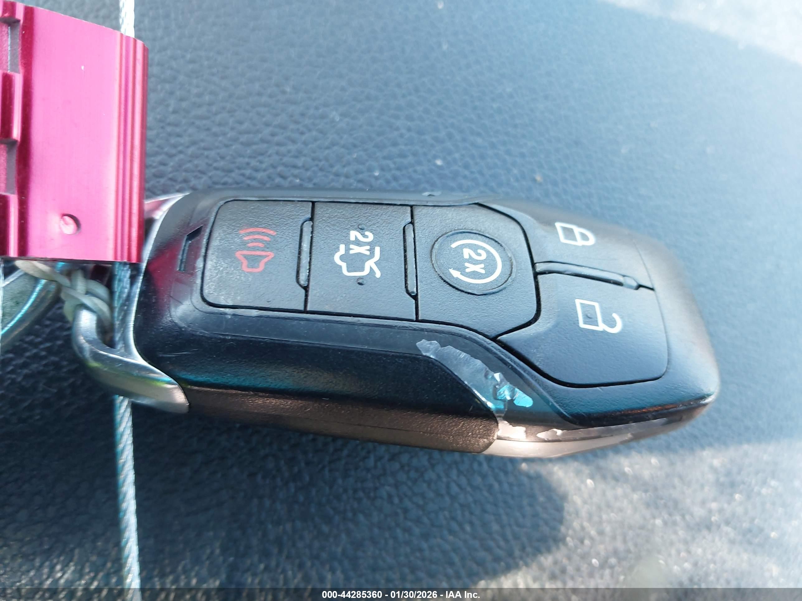 FORD EXPLORER image 11