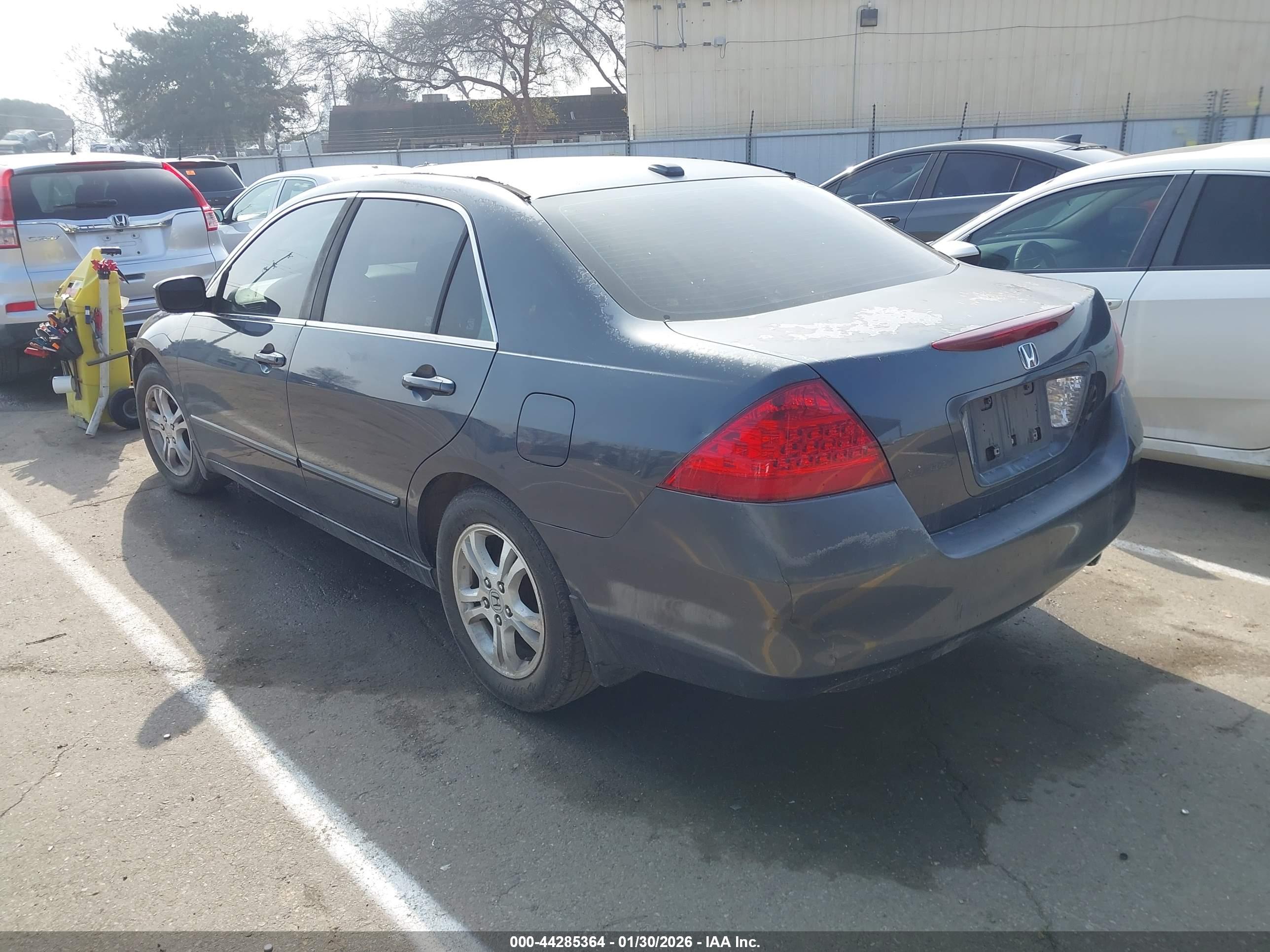 HONDA ACCORD image 3
