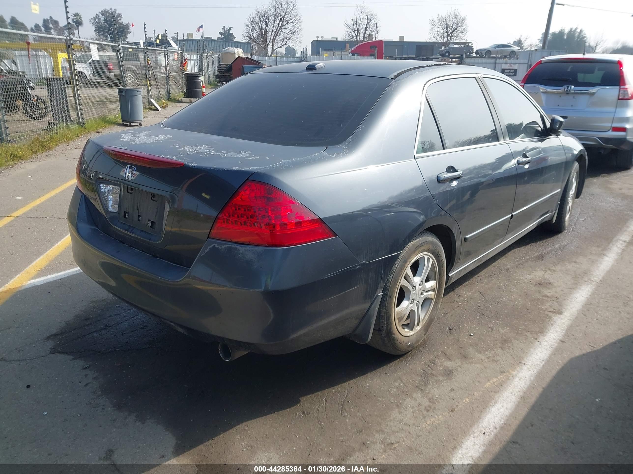 HONDA ACCORD image 4