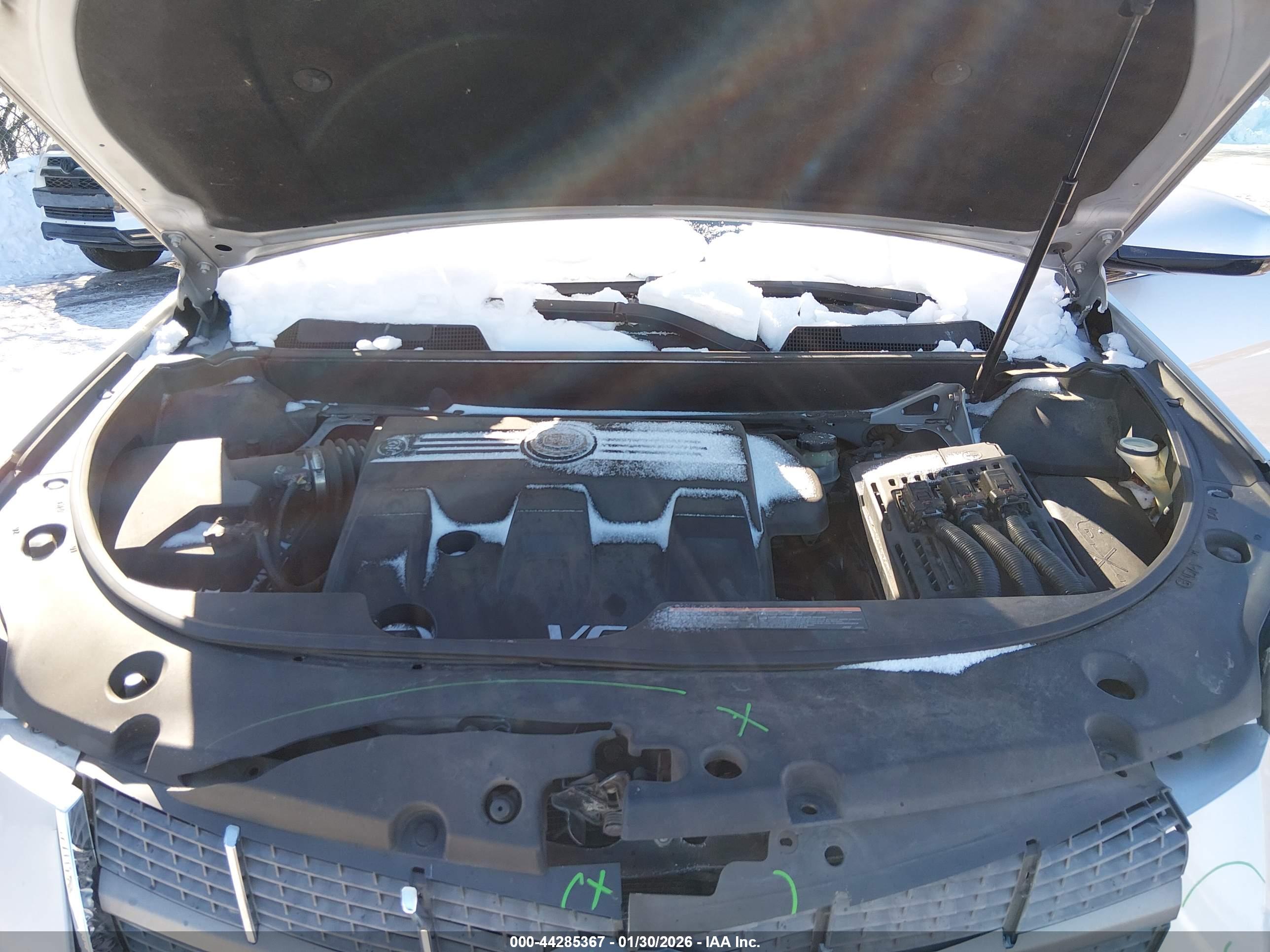 CADILLAC SRX image 10