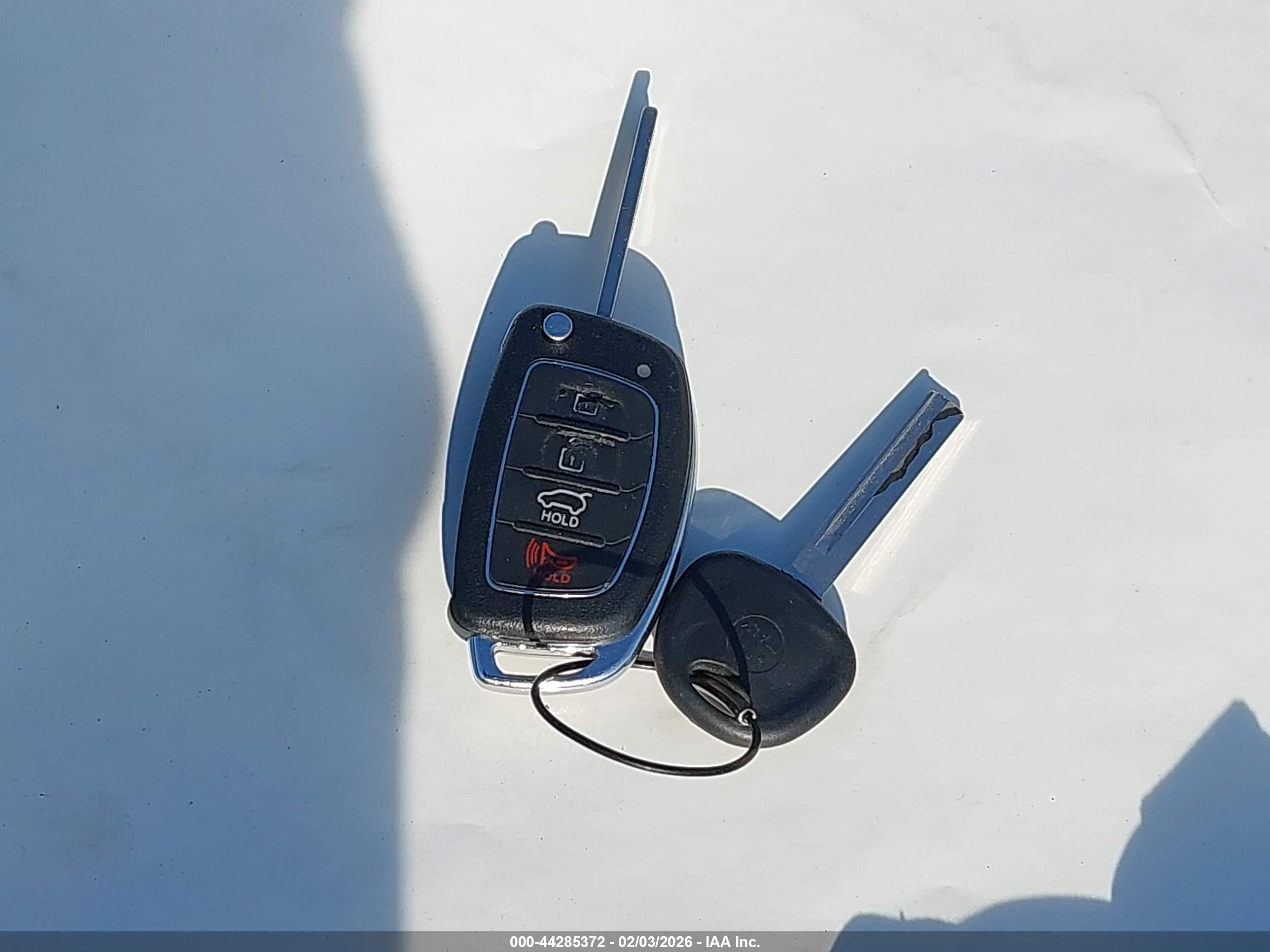HYUNDAI SANTA image 11