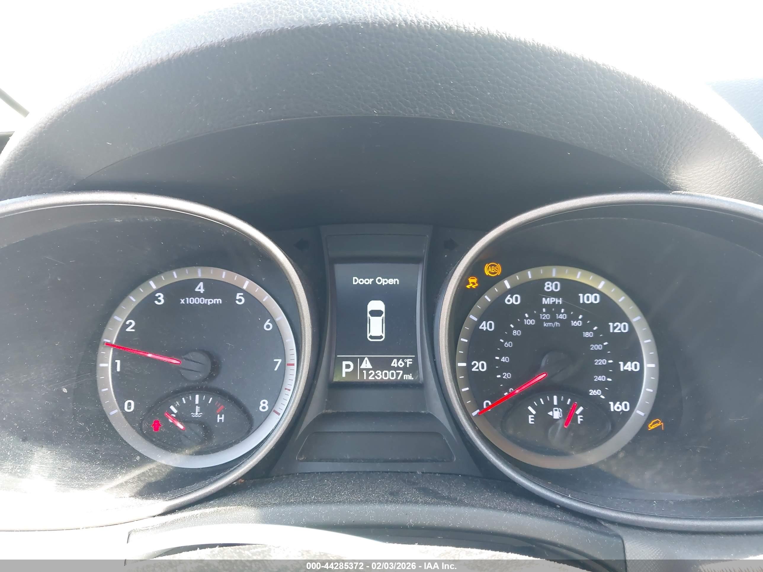 HYUNDAI SANTA image 7
