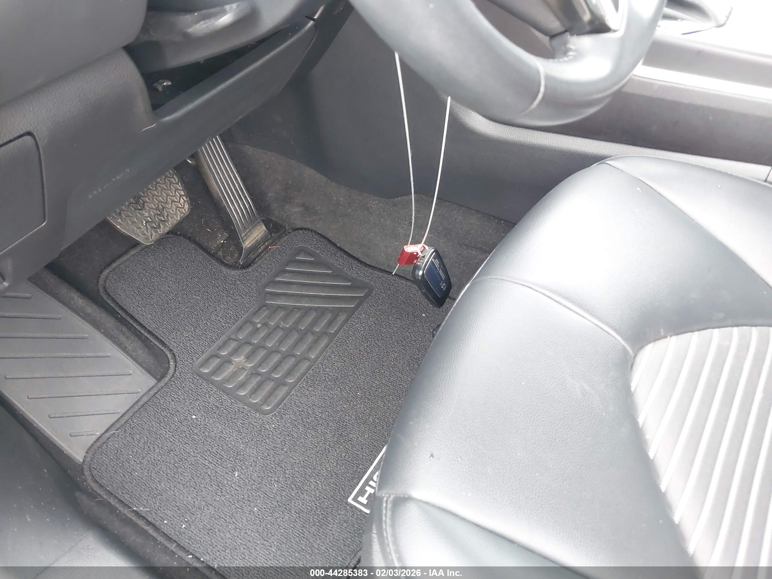 TOYOTA HIGHLANDER image 11