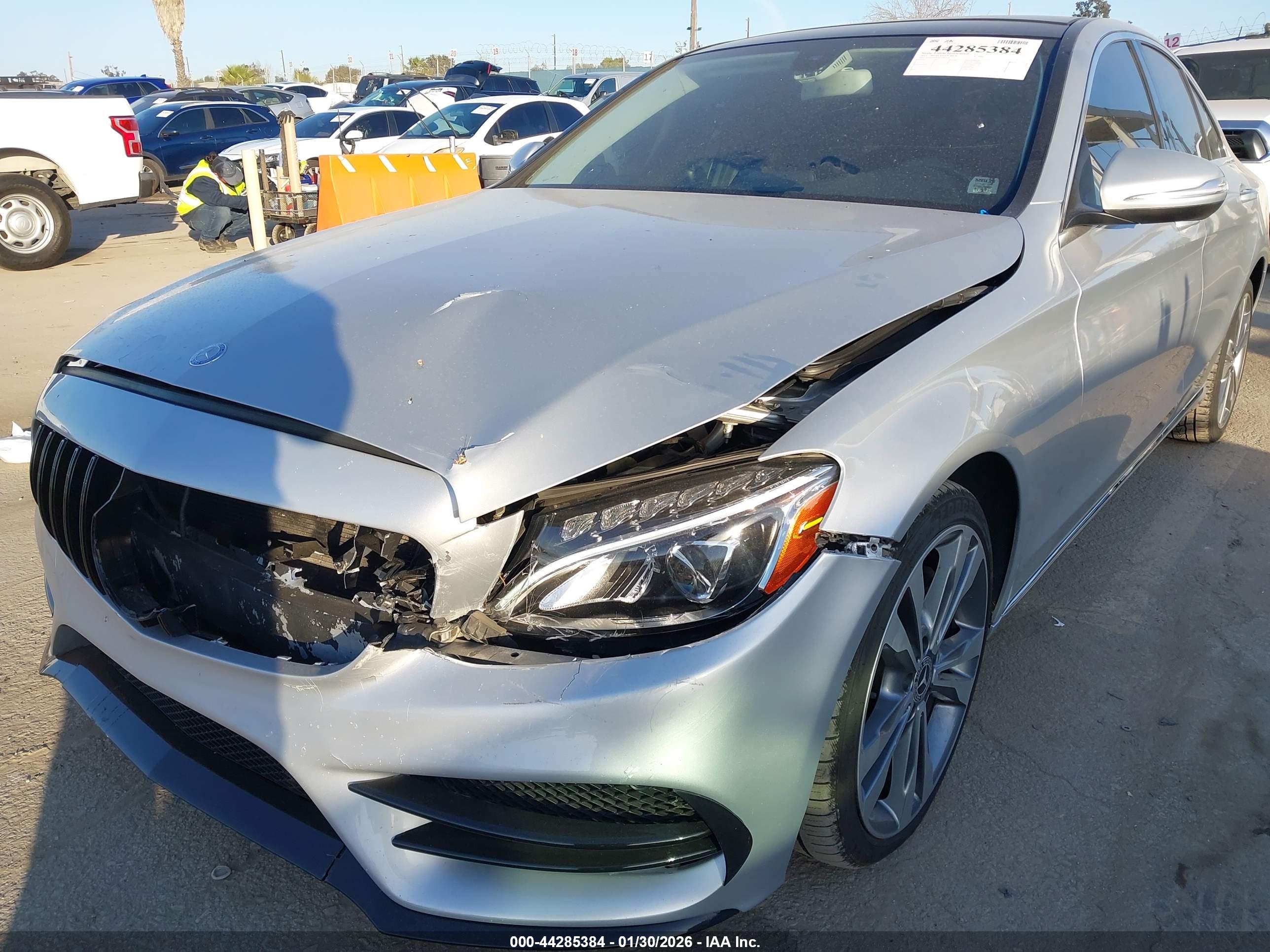 MERCEDES-BENZ C image 6