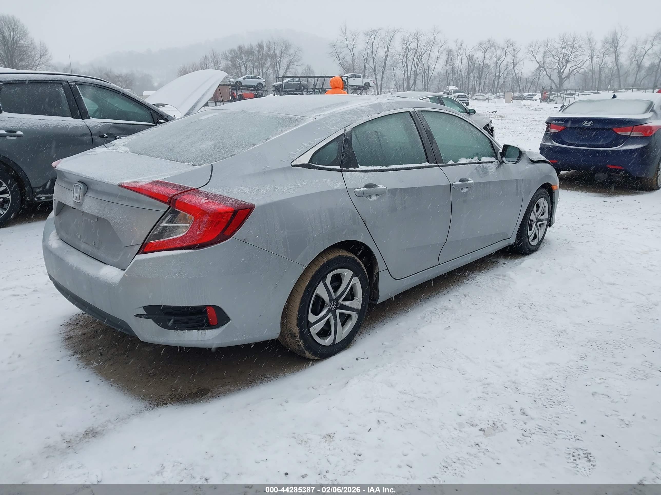HONDA CIVIC image 4