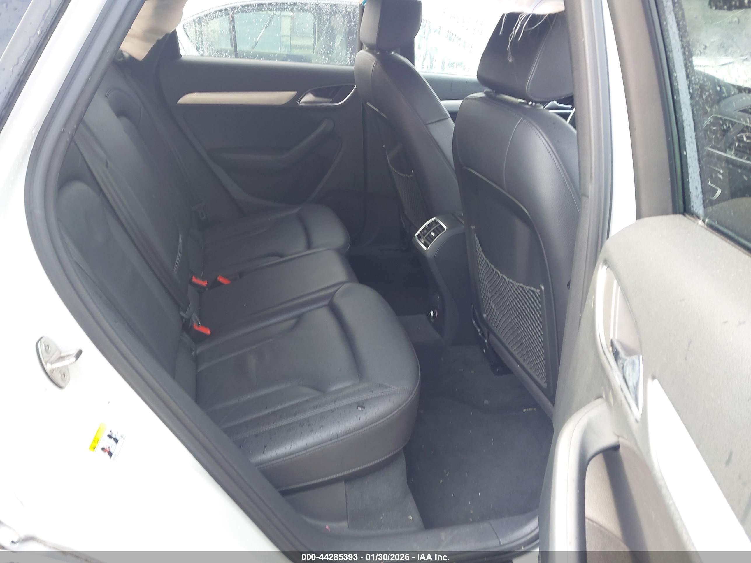AUDI Q3 image 8