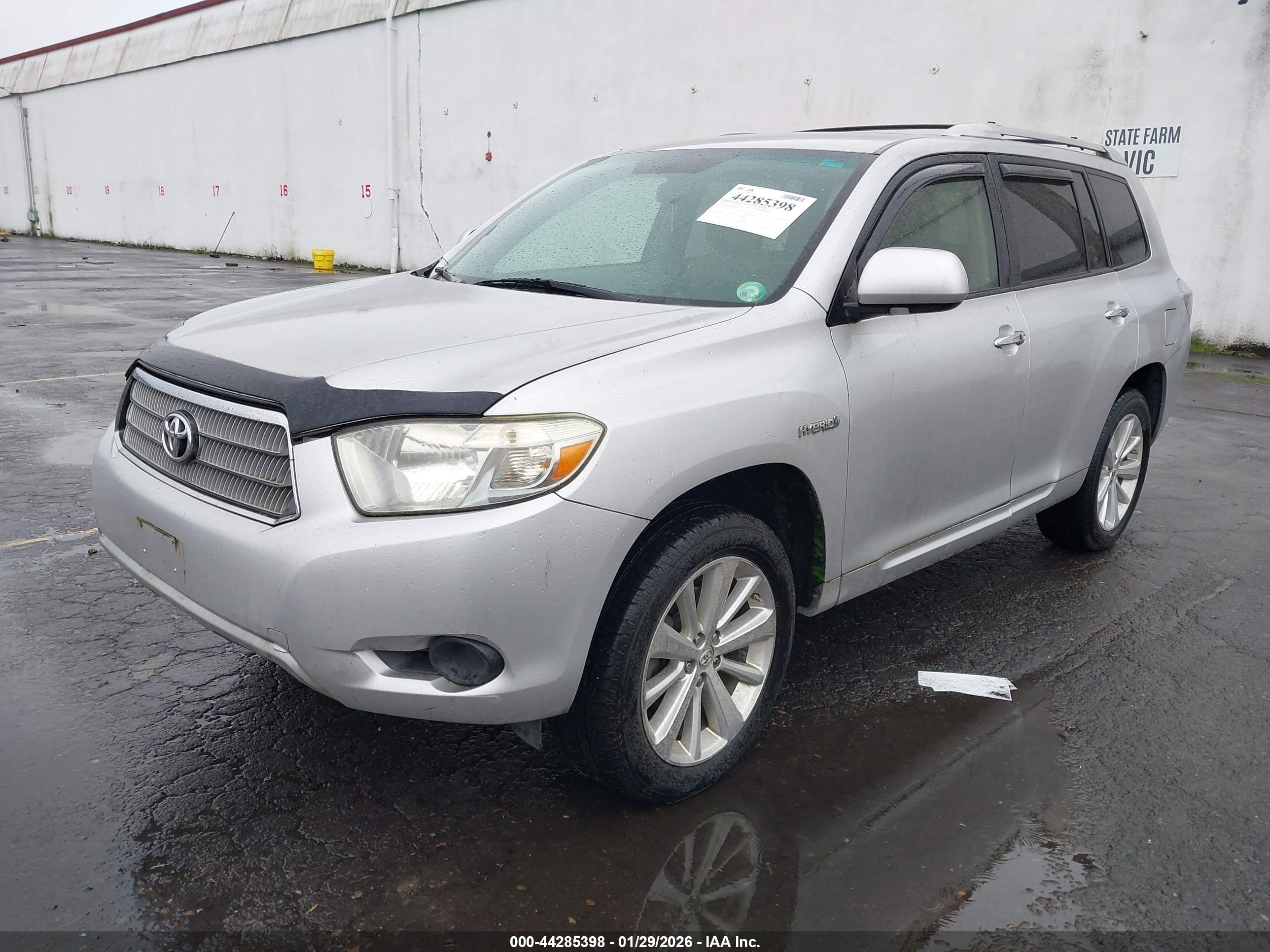 TOYOTA HIGHLANDER image 2