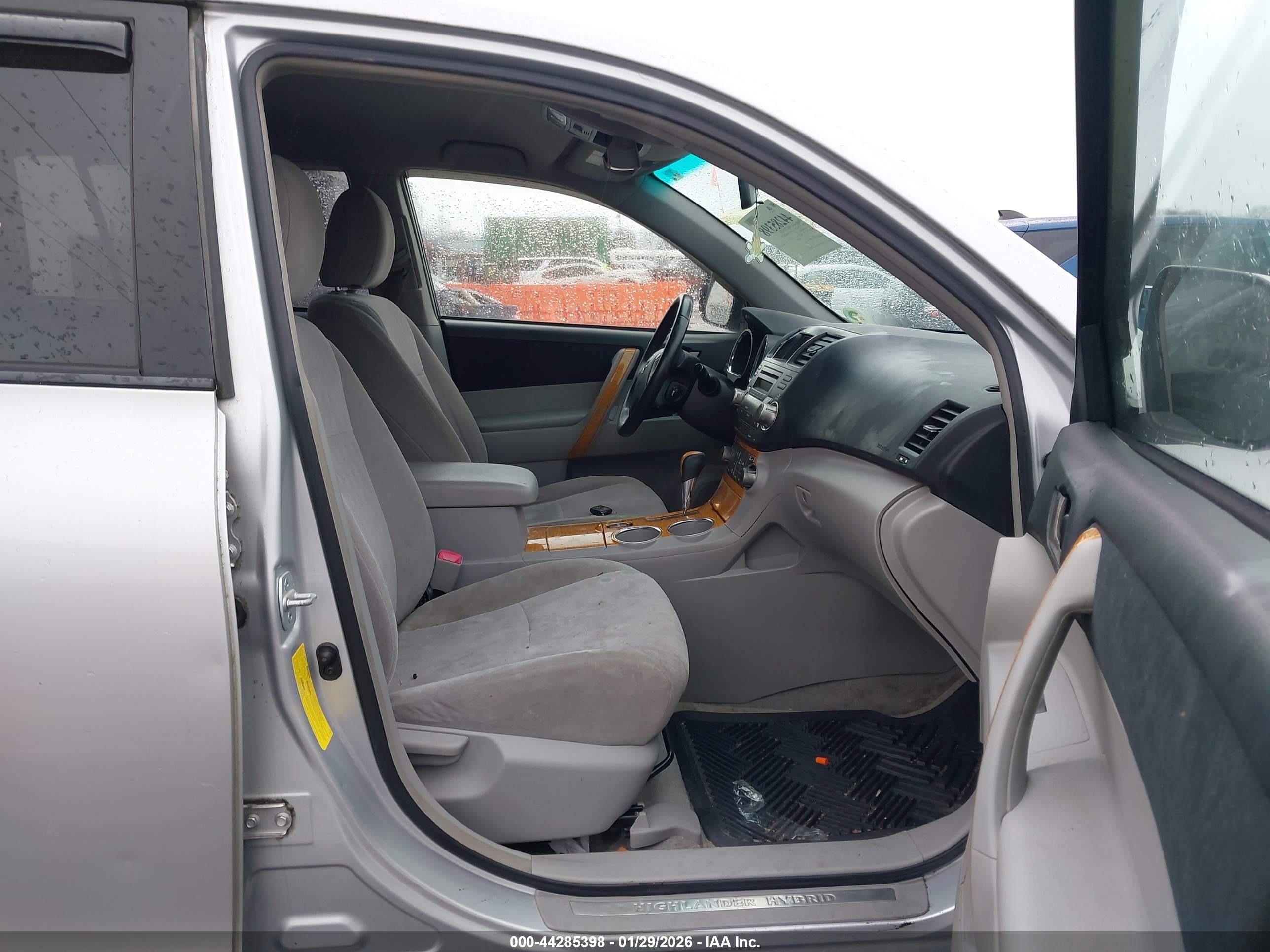 TOYOTA HIGHLANDER image 5