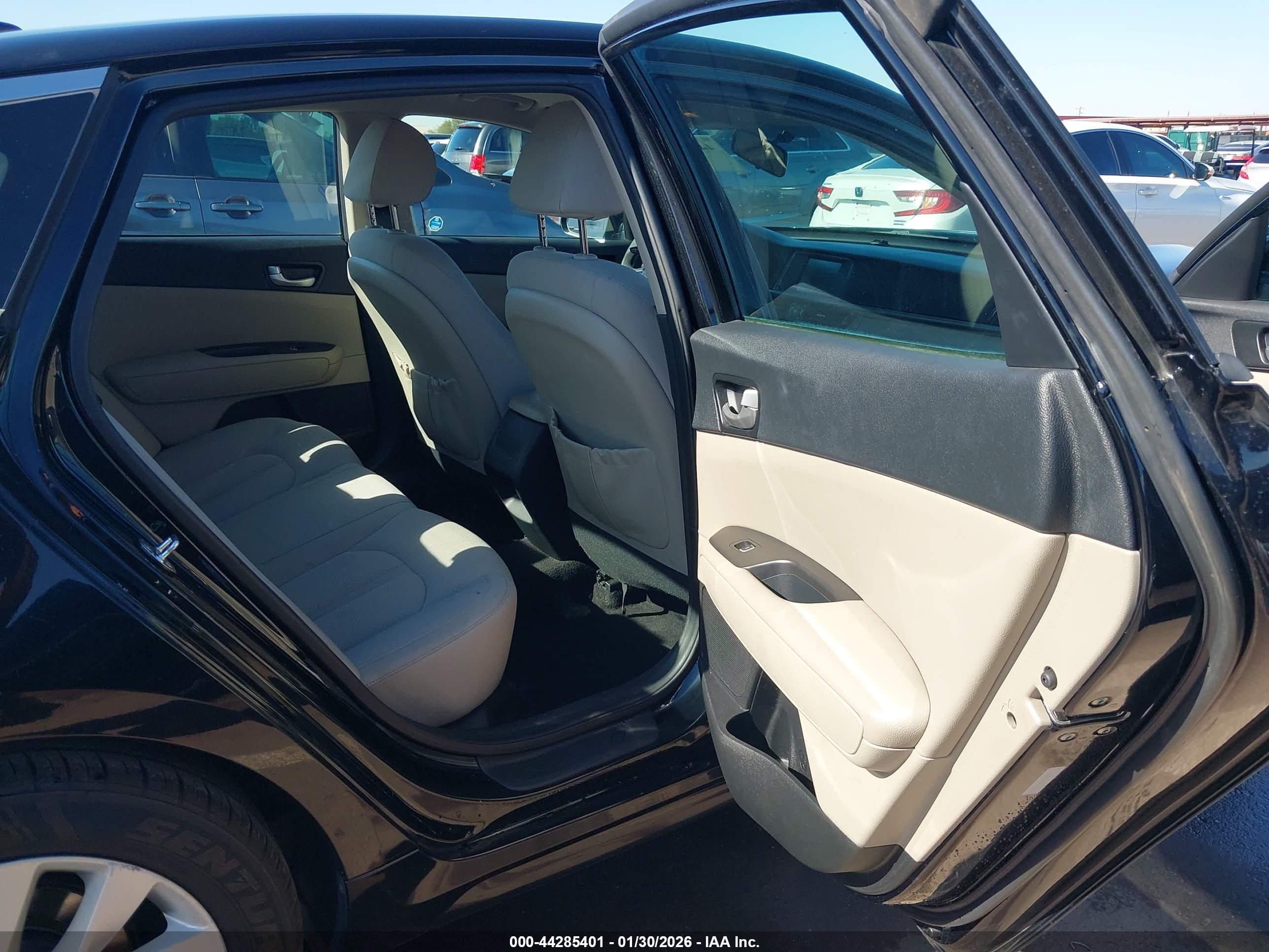 KIA OPTIMA image 8