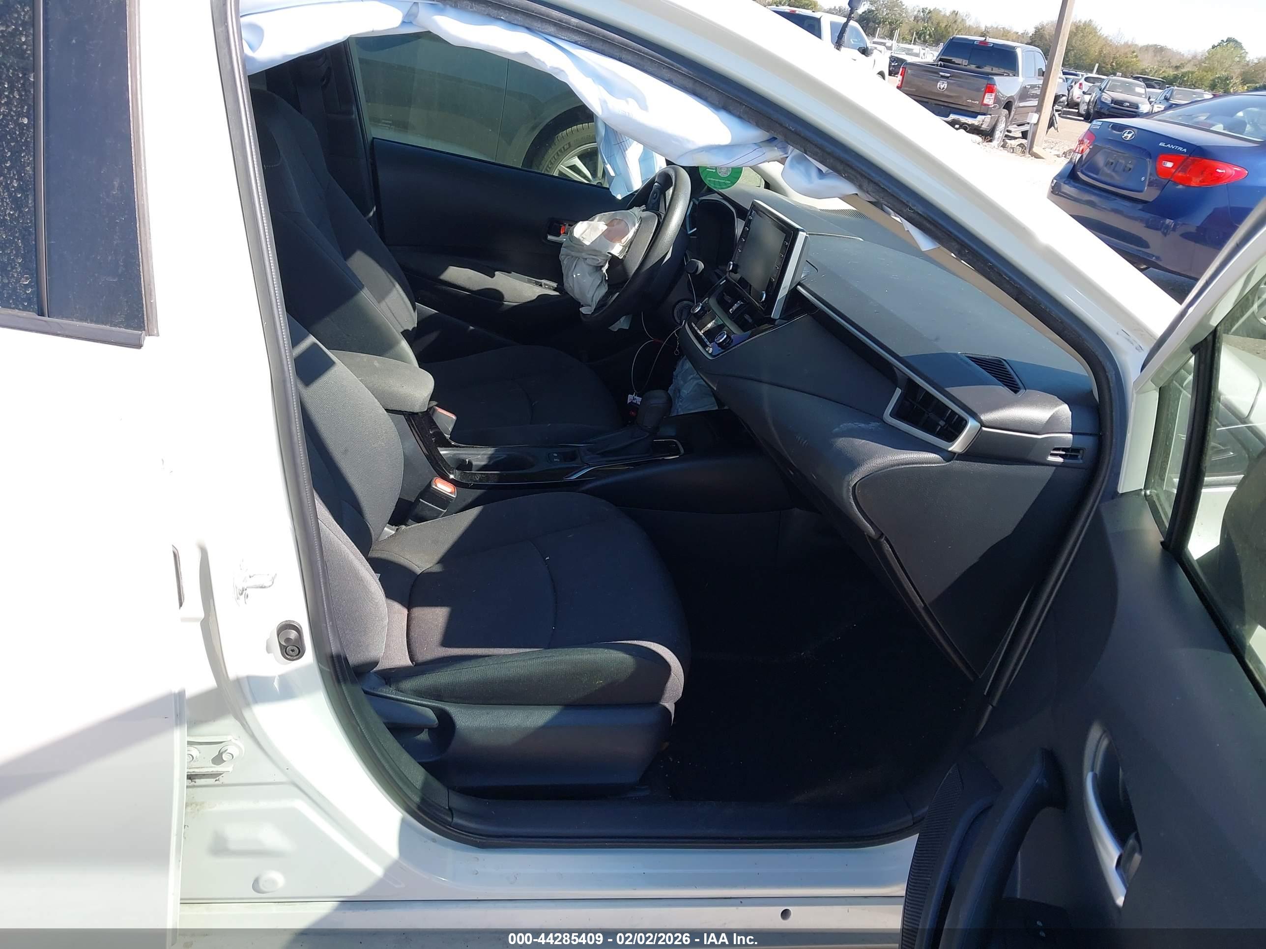 TOYOTA COROLLA image 5