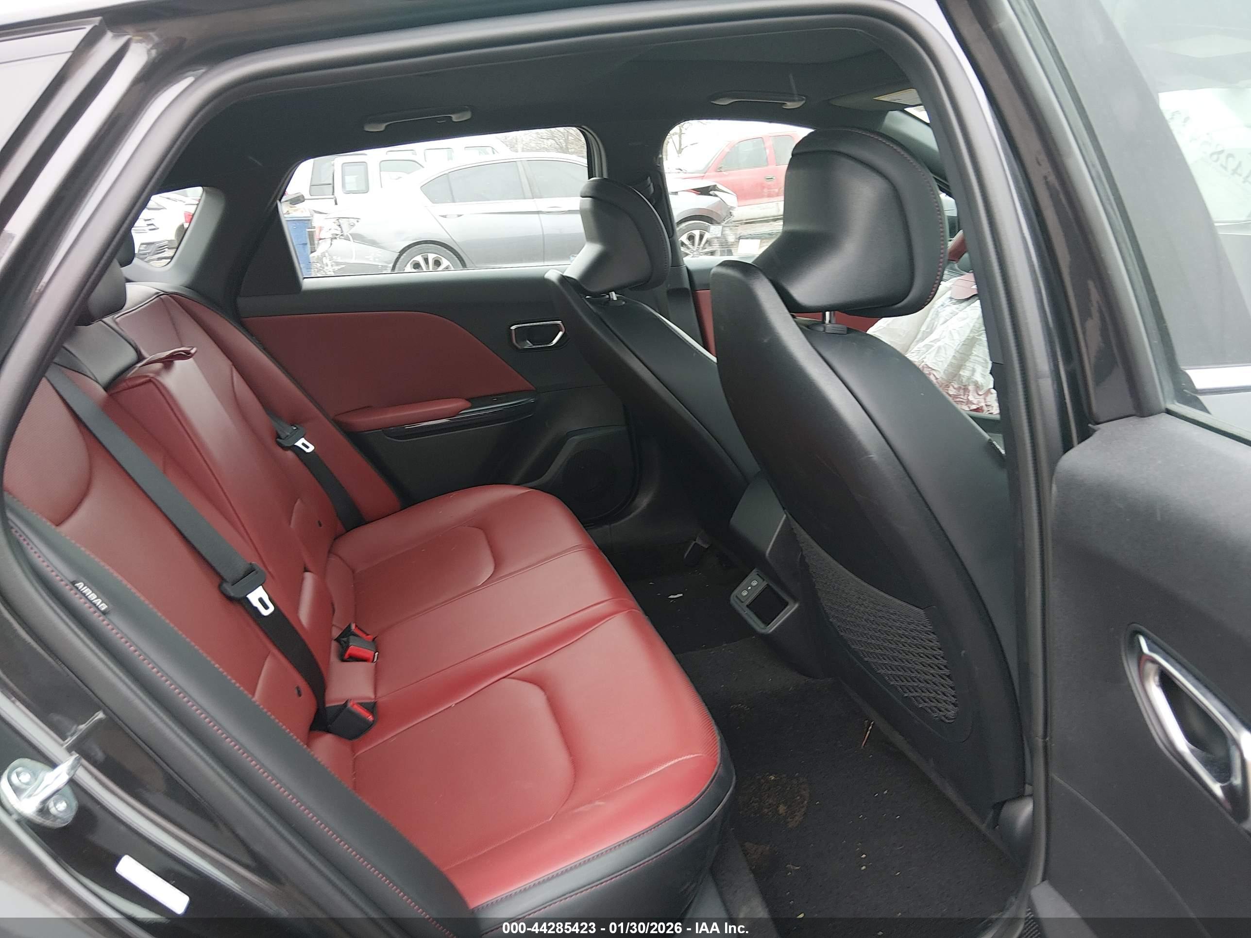 KIA K4 image 8