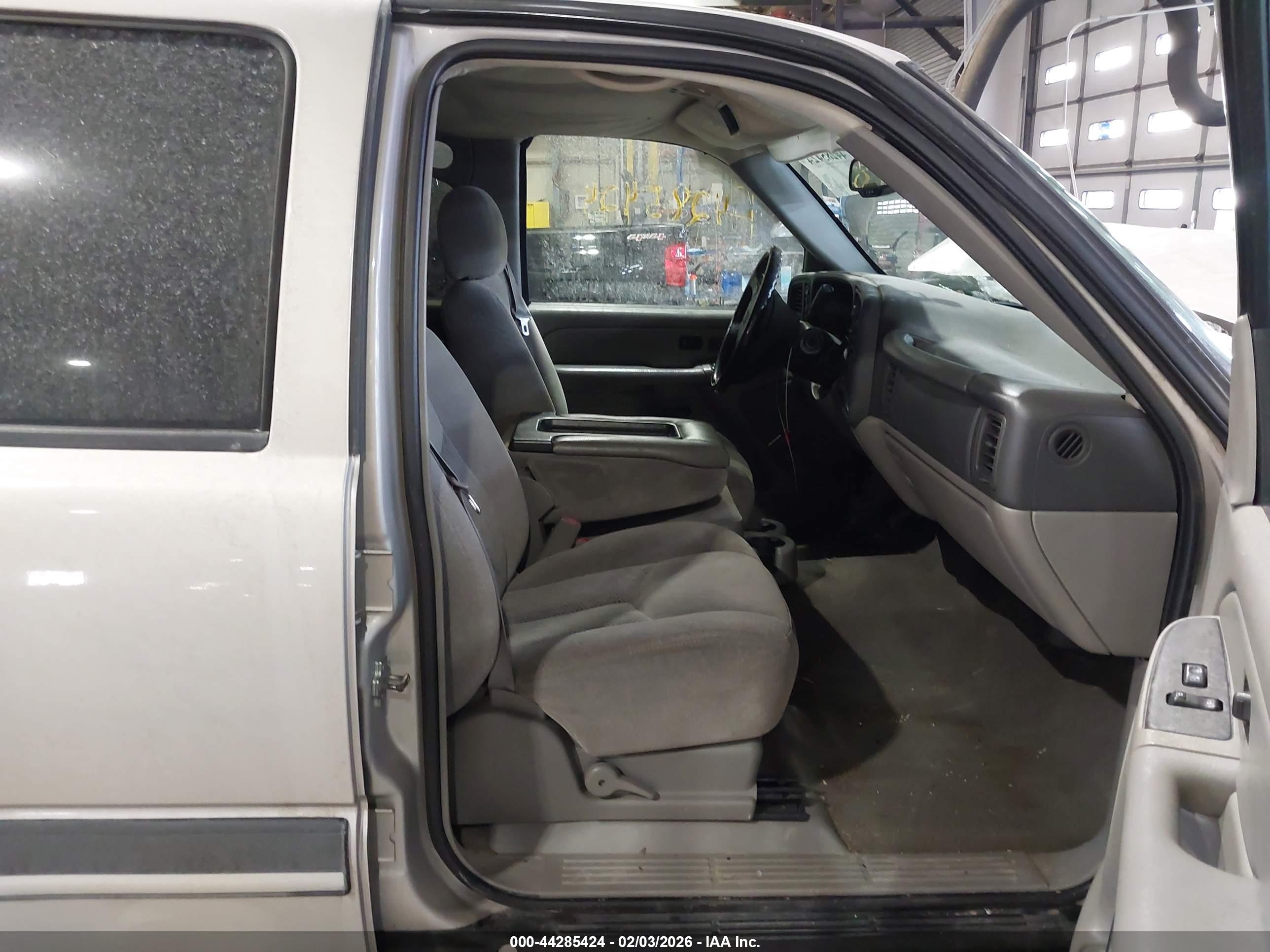 CHEVROLET AVALANCHE image 5
