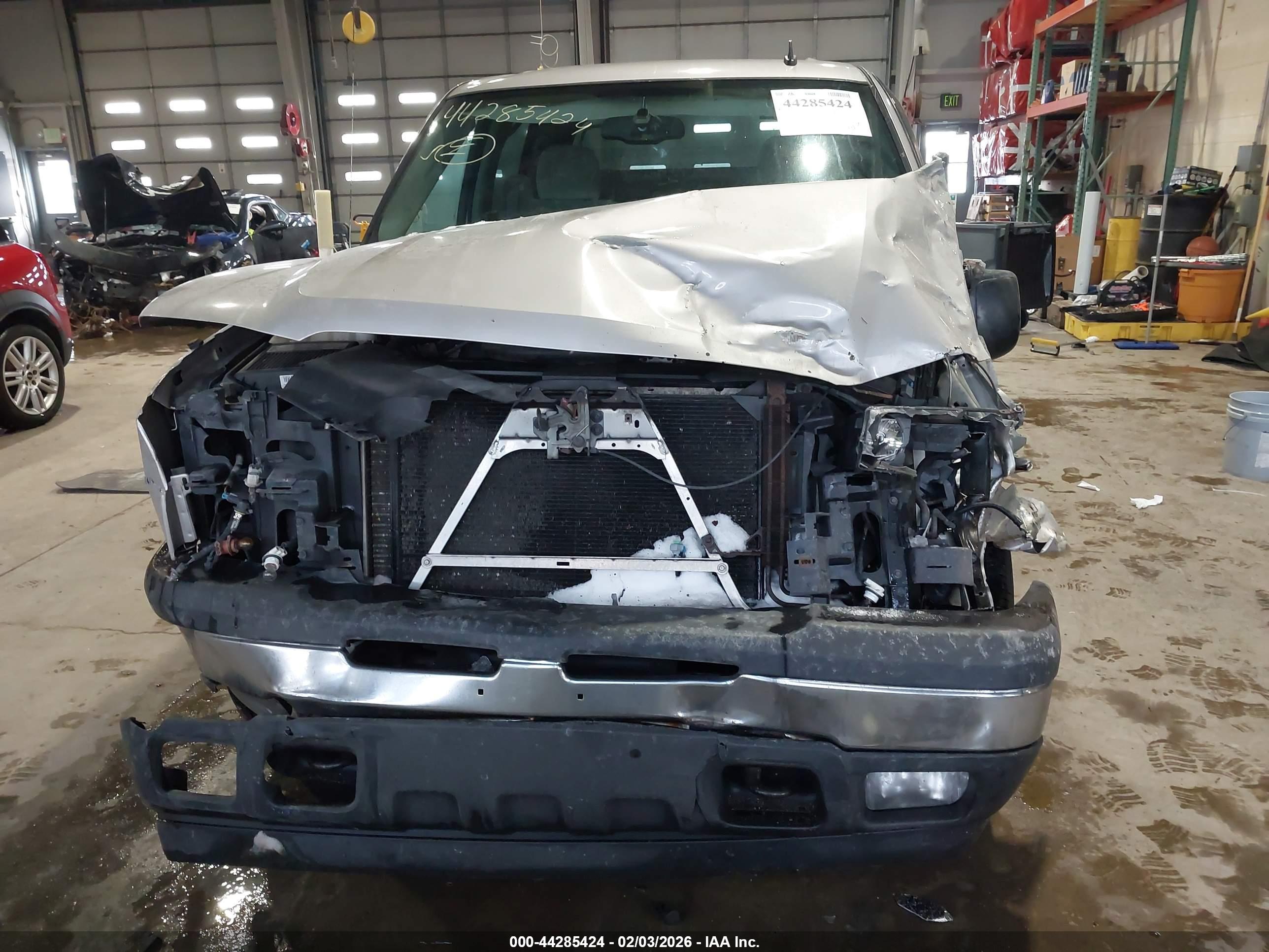 CHEVROLET AVALANCHE image 6