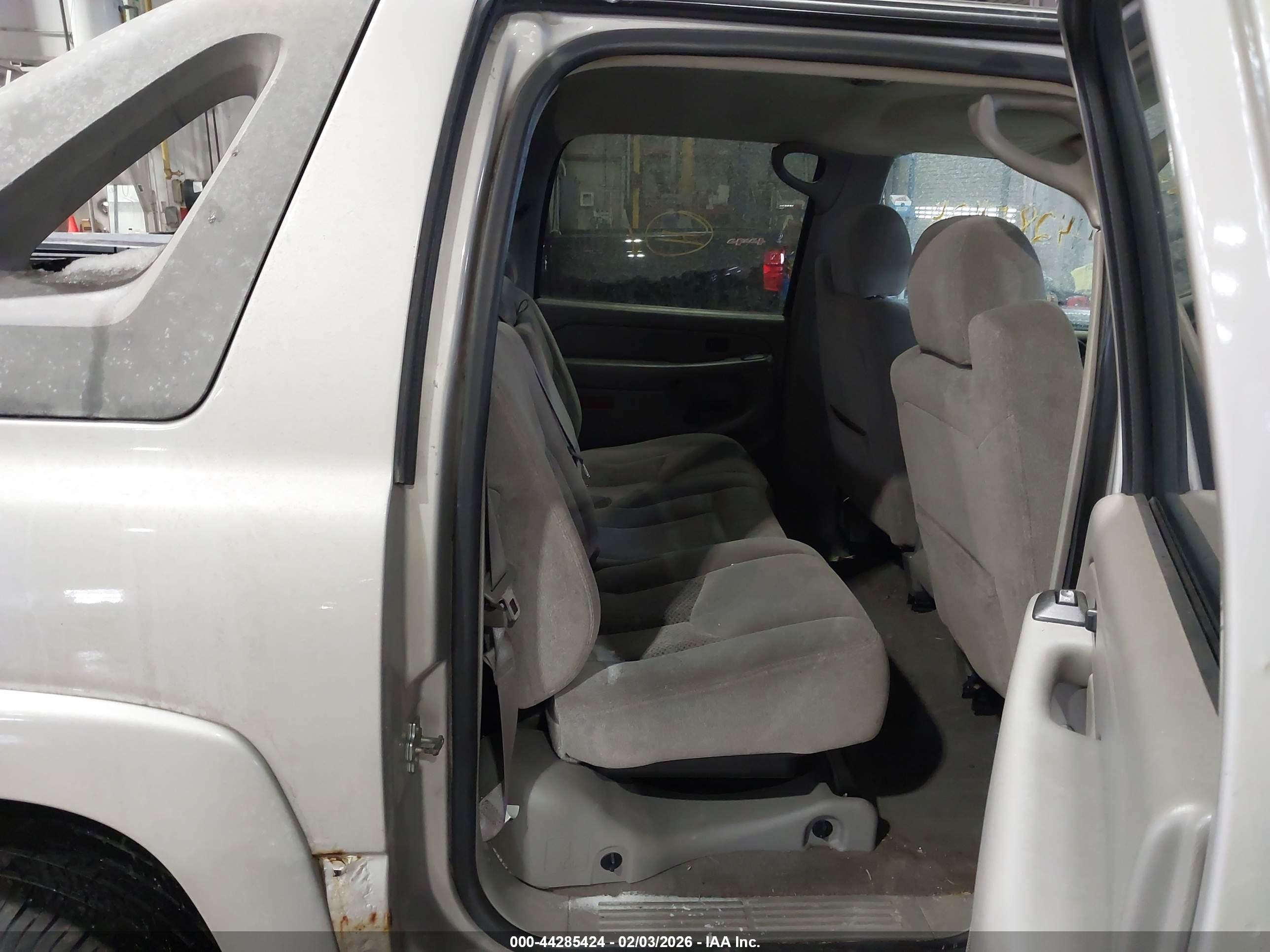 CHEVROLET AVALANCHE image 8