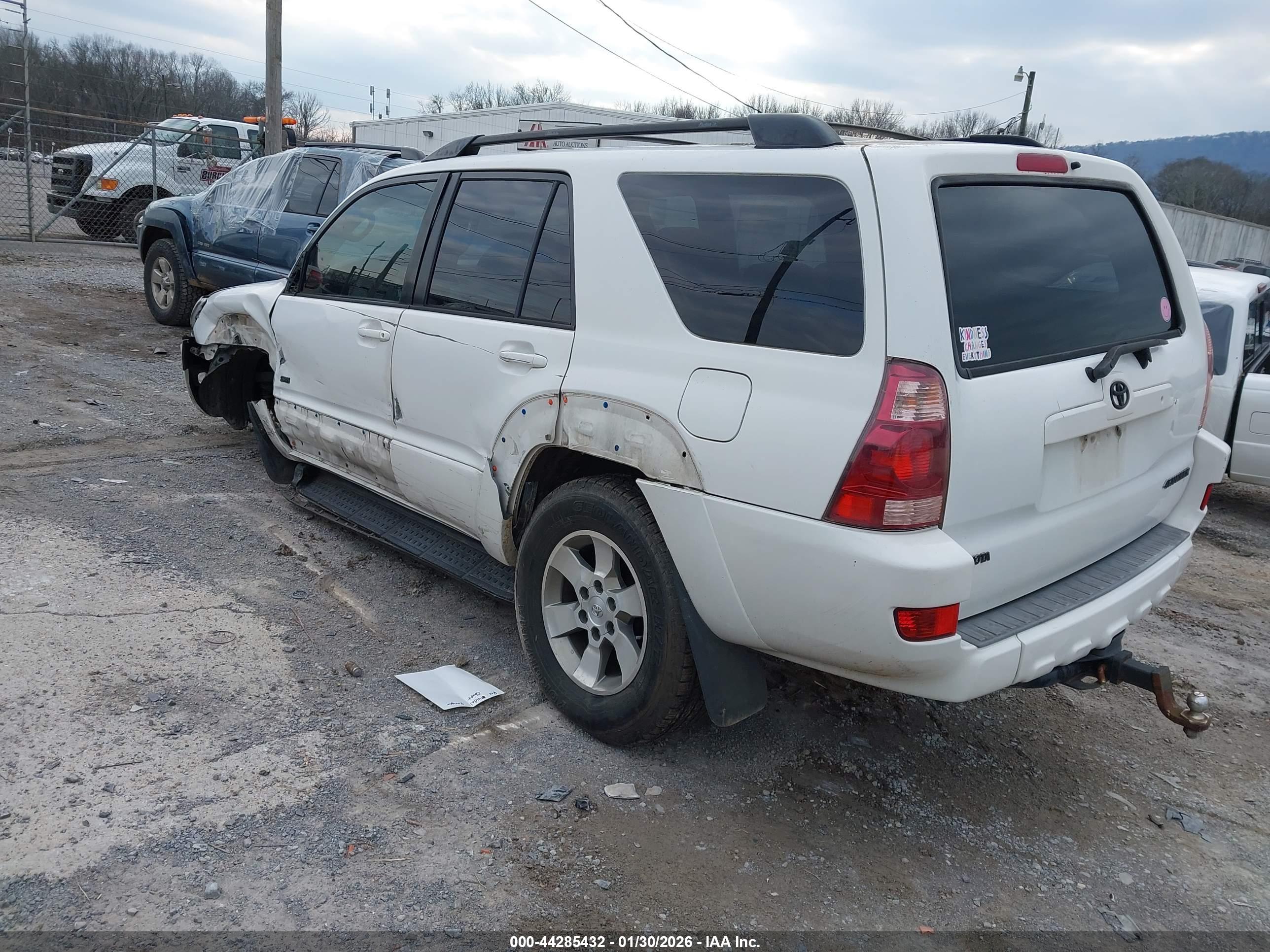 TOYOTA 4RUNNER image 3