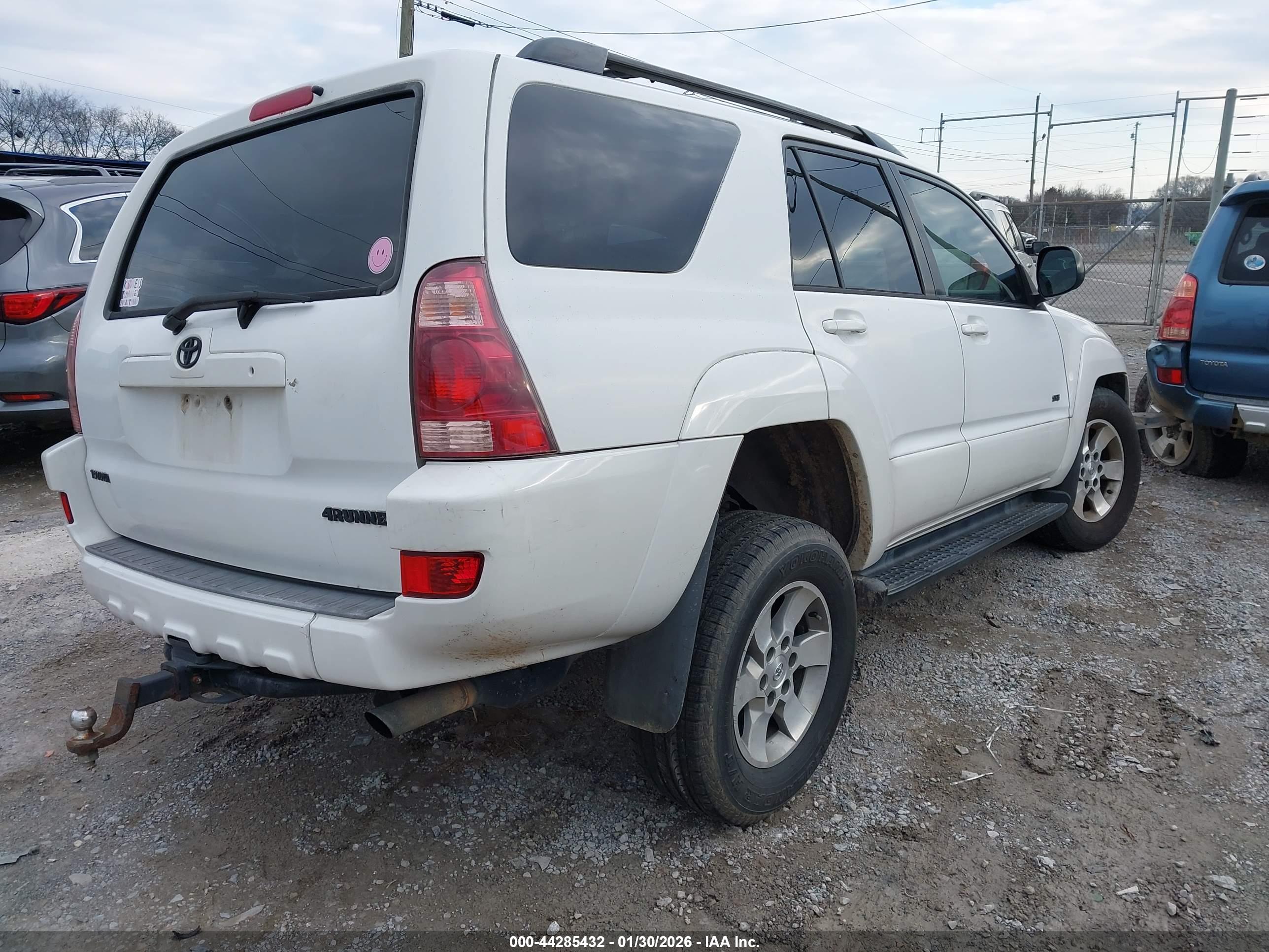 TOYOTA 4RUNNER image 4