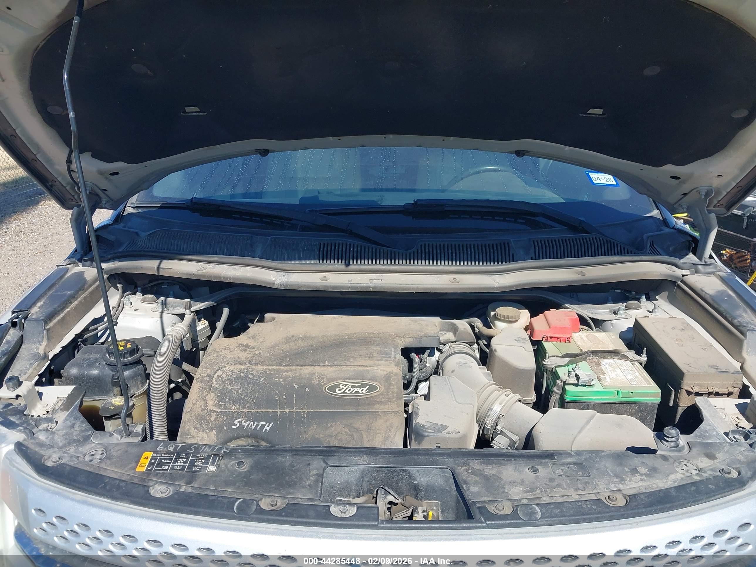 FORD EXPLORER image 10
