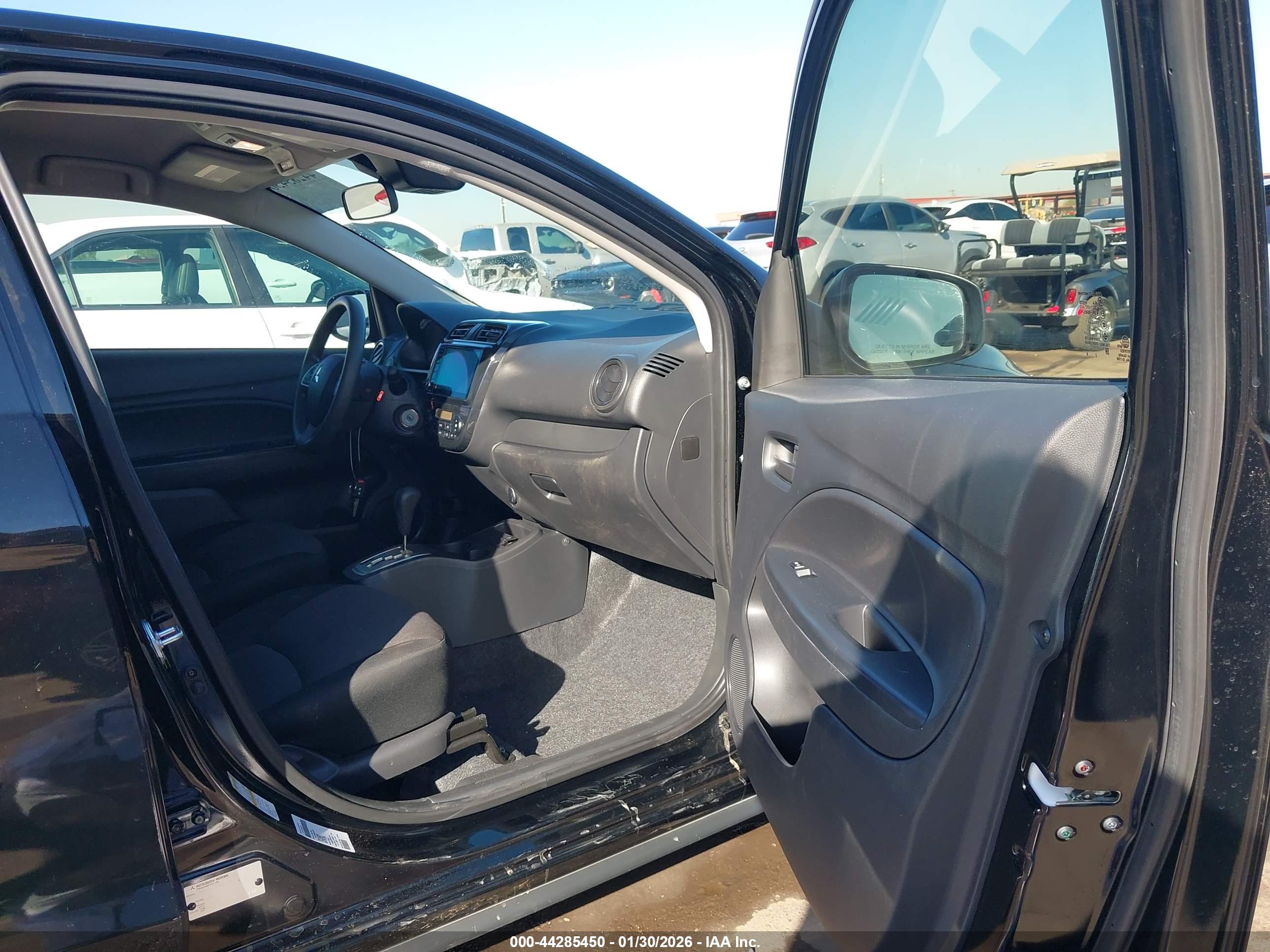 MITSUBISHI MIRAGE image 5